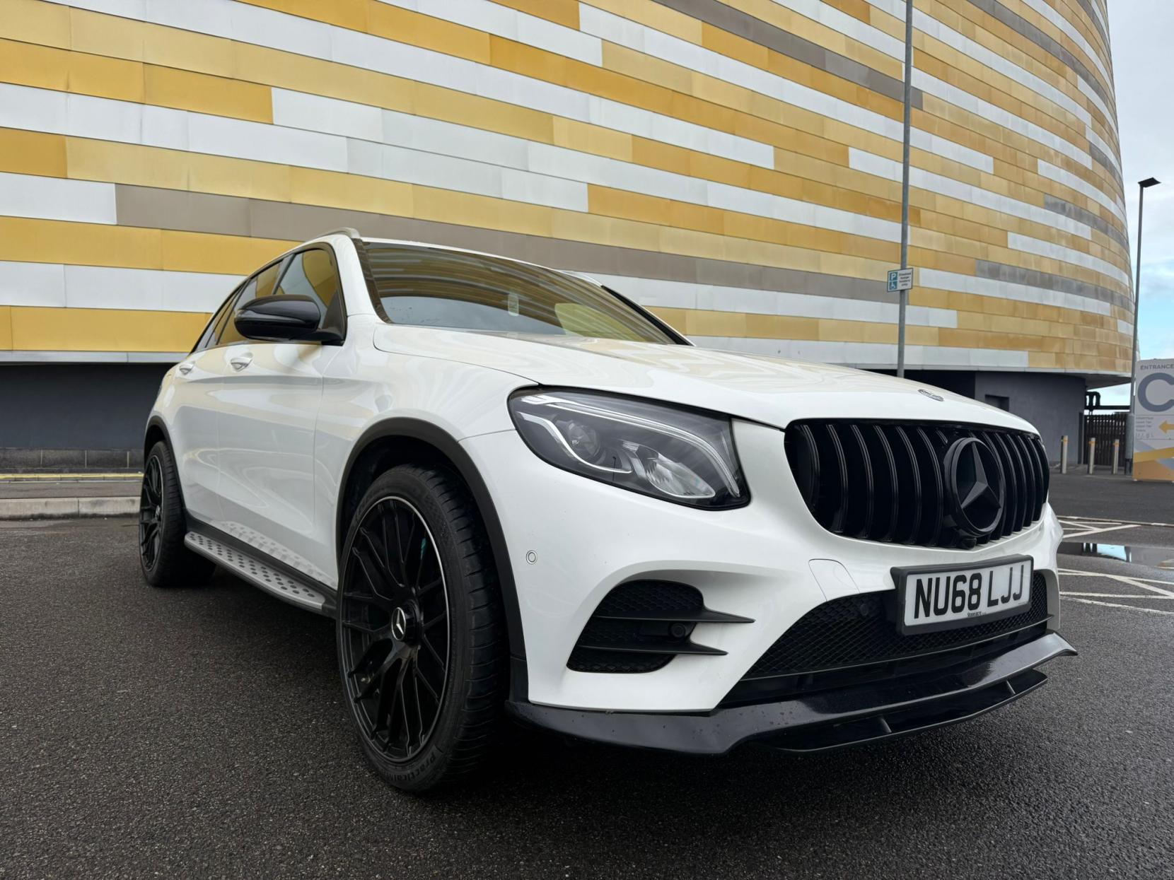 Mercedes-Benz GLC 2.0 GLC250 AMG Line SUV 5dr Petrol G-Tronic+ 4MATIC Euro 6 (s/s) (211 ps)