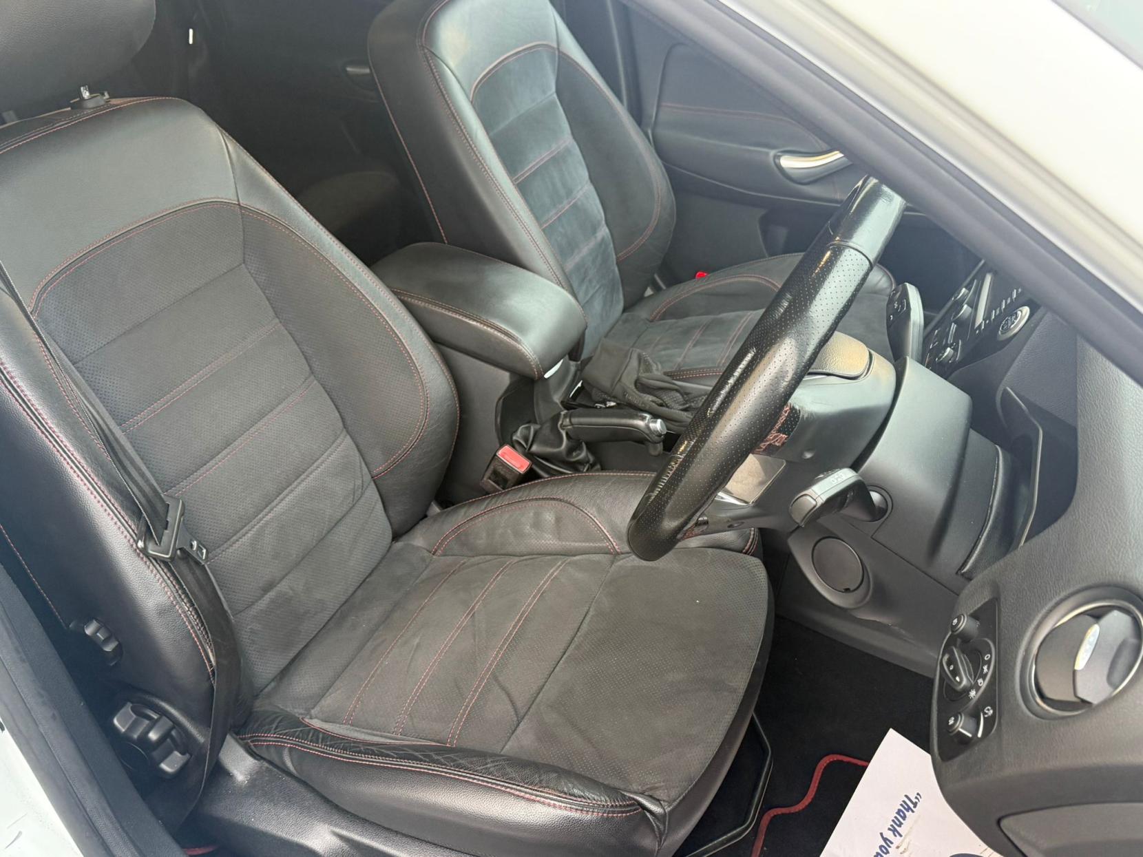 Ford Mondeo 2.2 TDCi Titanium X Sport Estate 5dr Diesel Manual Euro 5 (200 ps)