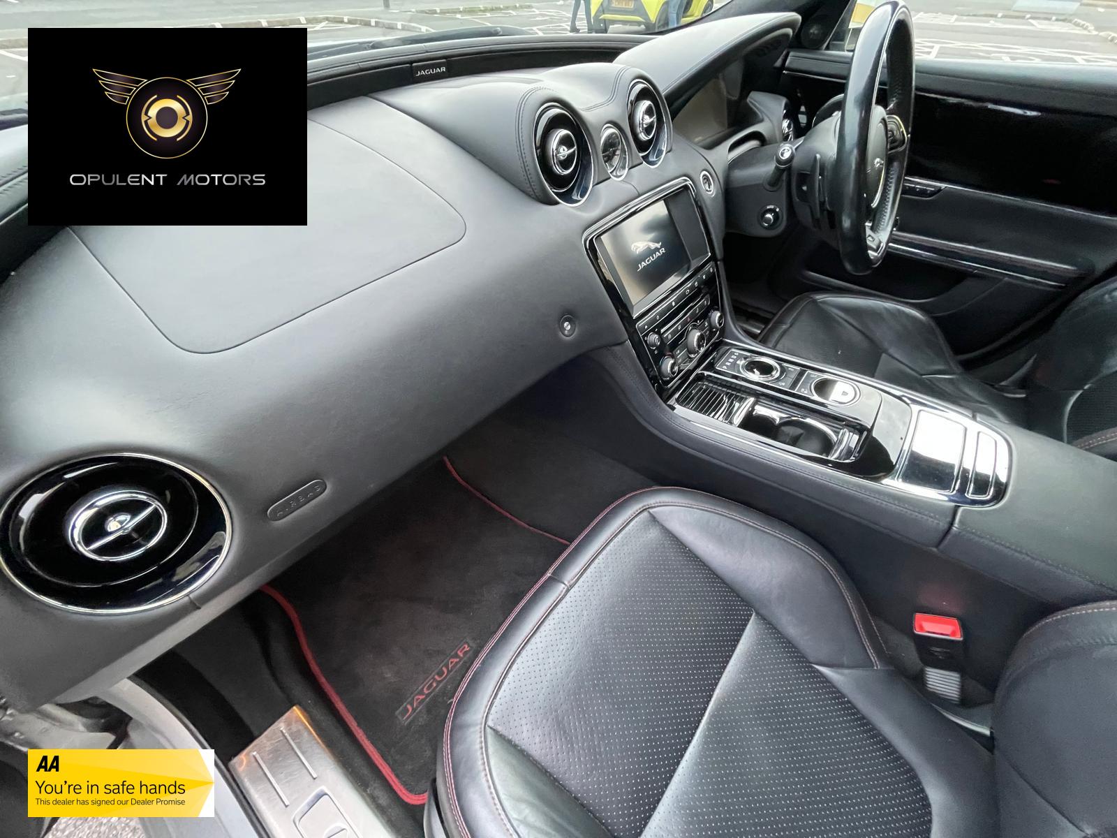 Jaguar XJ 3.0d V6 R-Sport Saloon 4dr Diesel Auto Euro 6 (s/s) (300 ps)