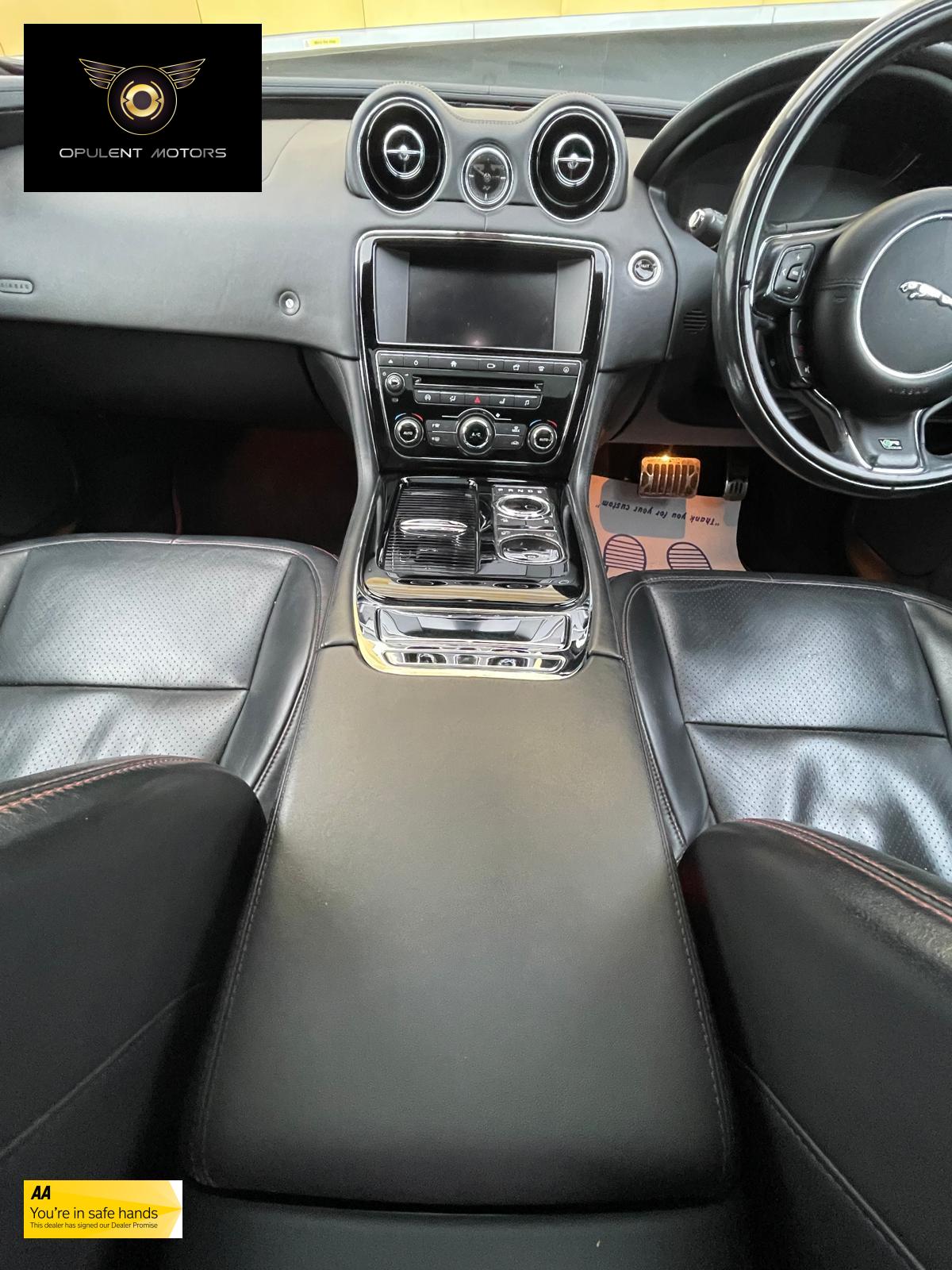 Jaguar XJ 3.0d V6 R-Sport Saloon 4dr Diesel Auto Euro 6 (s/s) (300 ps)