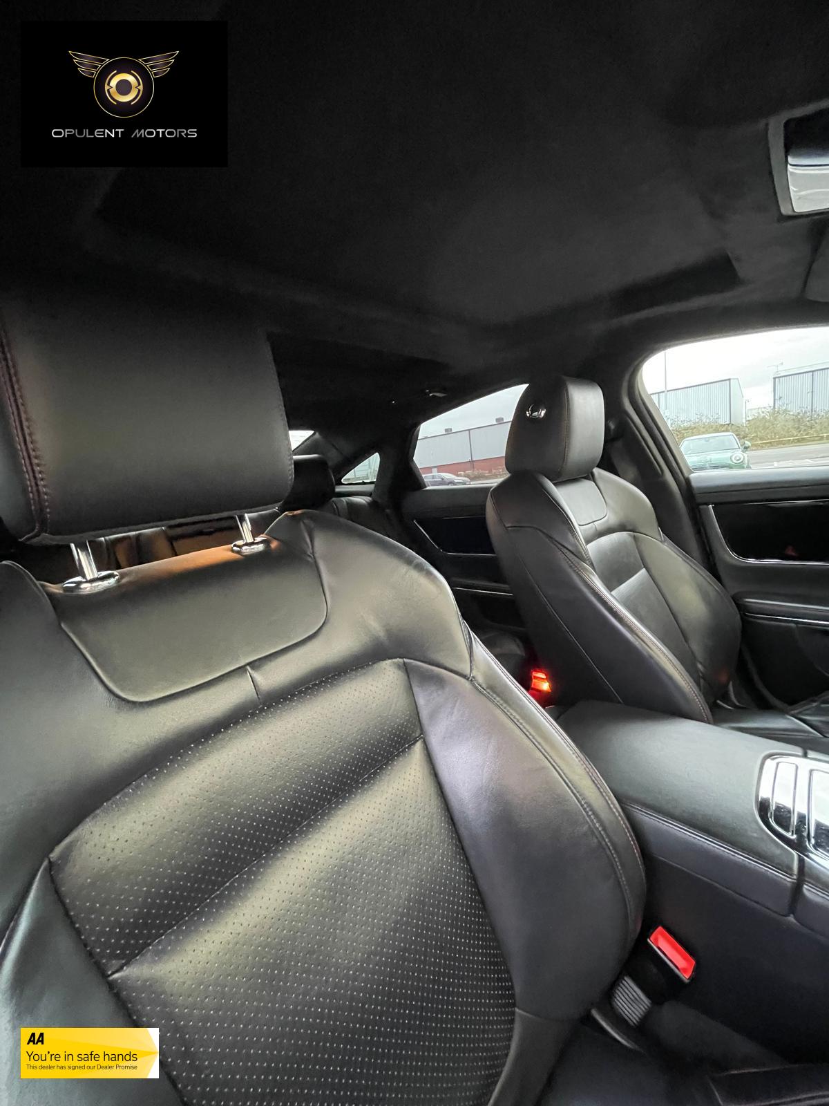 Jaguar XJ 3.0d V6 R-Sport Saloon 4dr Diesel Auto Euro 6 (s/s) (300 ps)