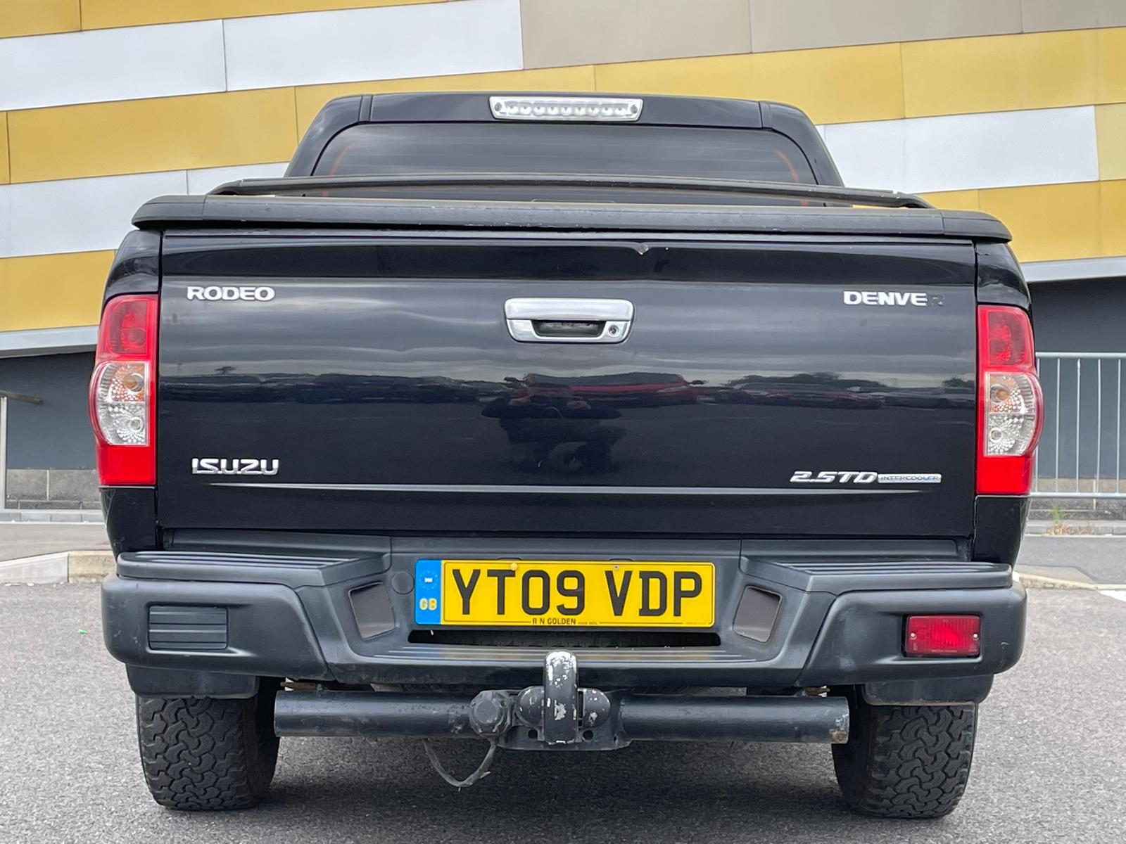 Isuzu Rodeo 2.5 TD Denver Pickup 4dr Diesel Manual 4WD (213 g/km, 134 bhp)