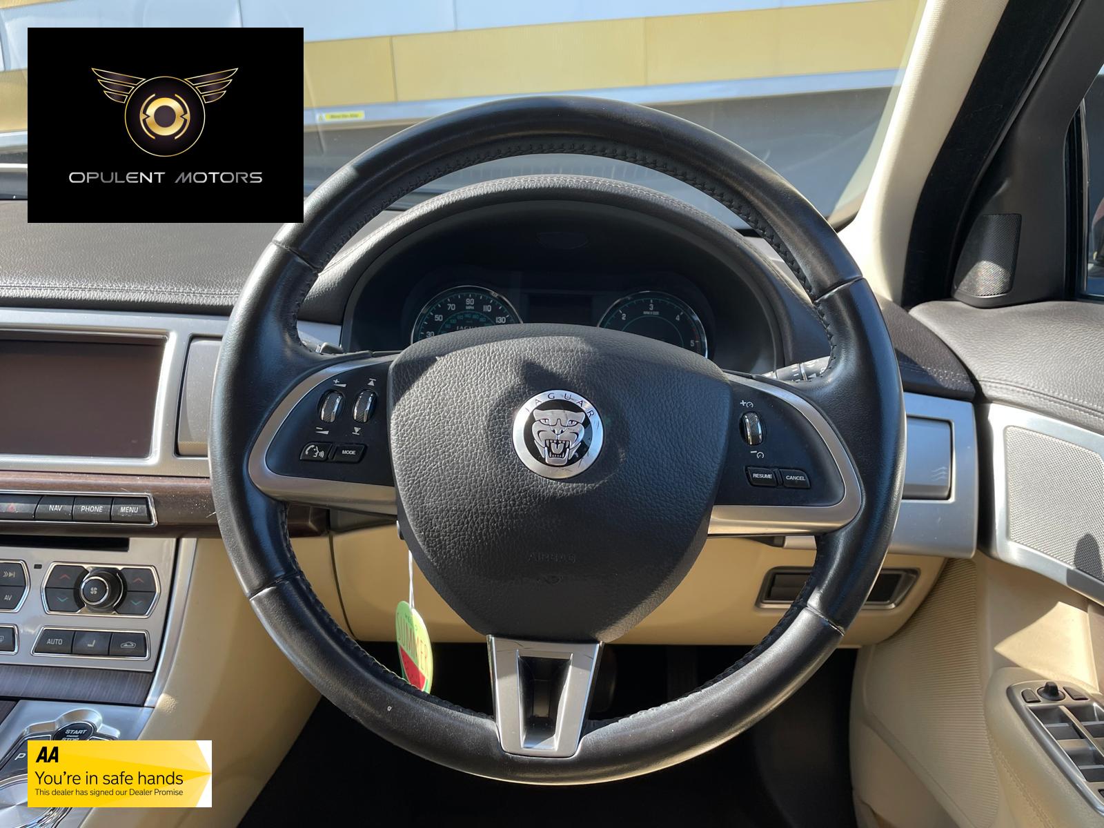 Jaguar XF 2.2d Luxury Saloon 4dr Diesel Auto Euro 5 (s/s) (190 ps)