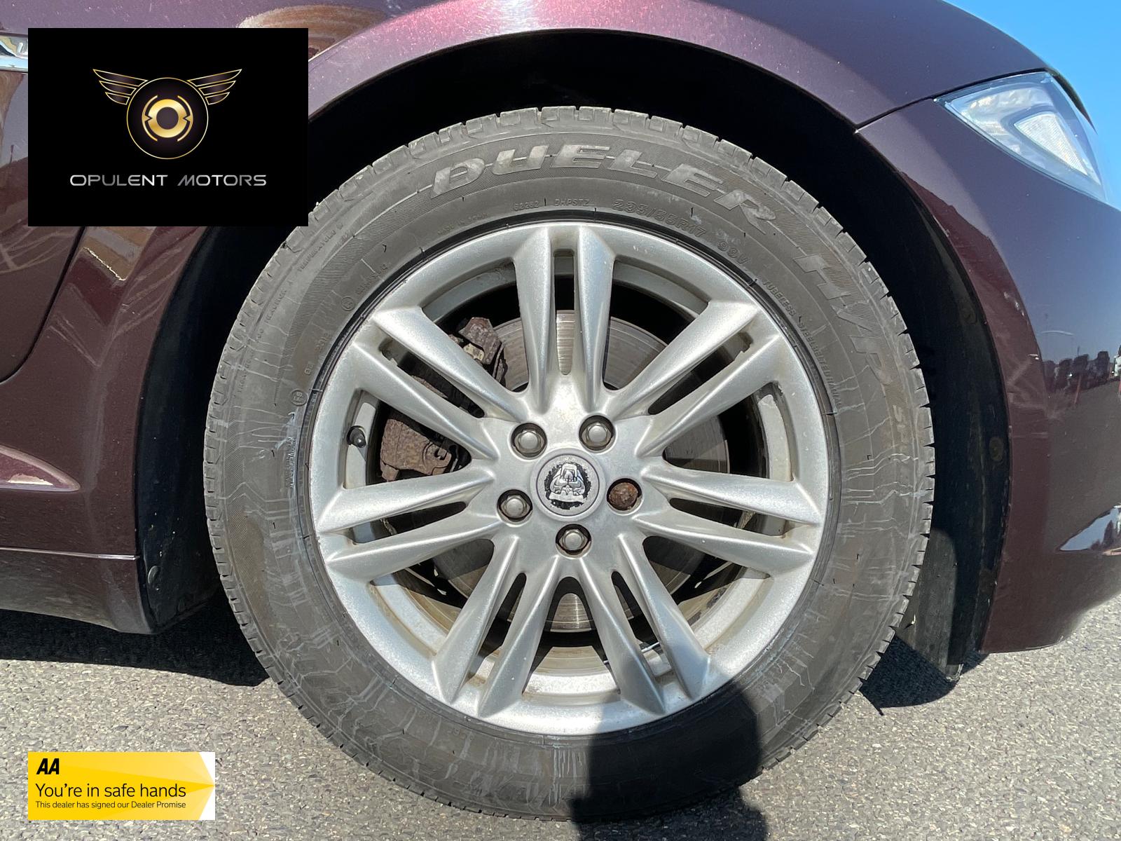 Jaguar XF 2.2d Luxury Saloon 4dr Diesel Auto Euro 5 (s/s) (190 ps)