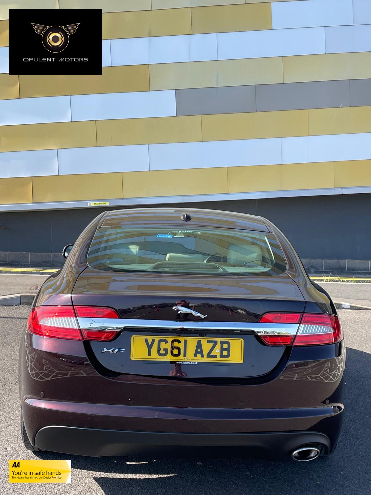 Jaguar XF 2.2d Luxury Saloon 4dr Diesel Auto Euro 5 (s/s) (190 ps)