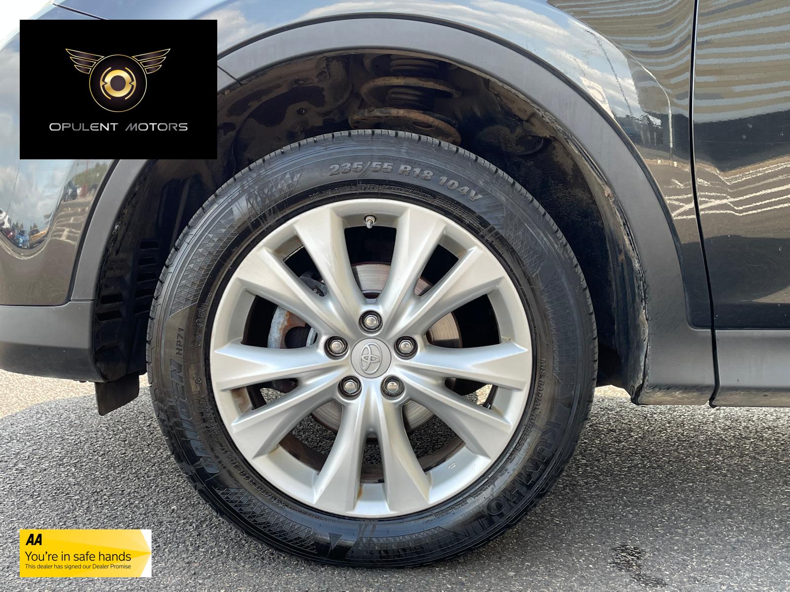 Toyota RAV4 2.2 D-4D Invincible SUV 5dr Diesel Manual 4WD Euro 5 (150 ps)