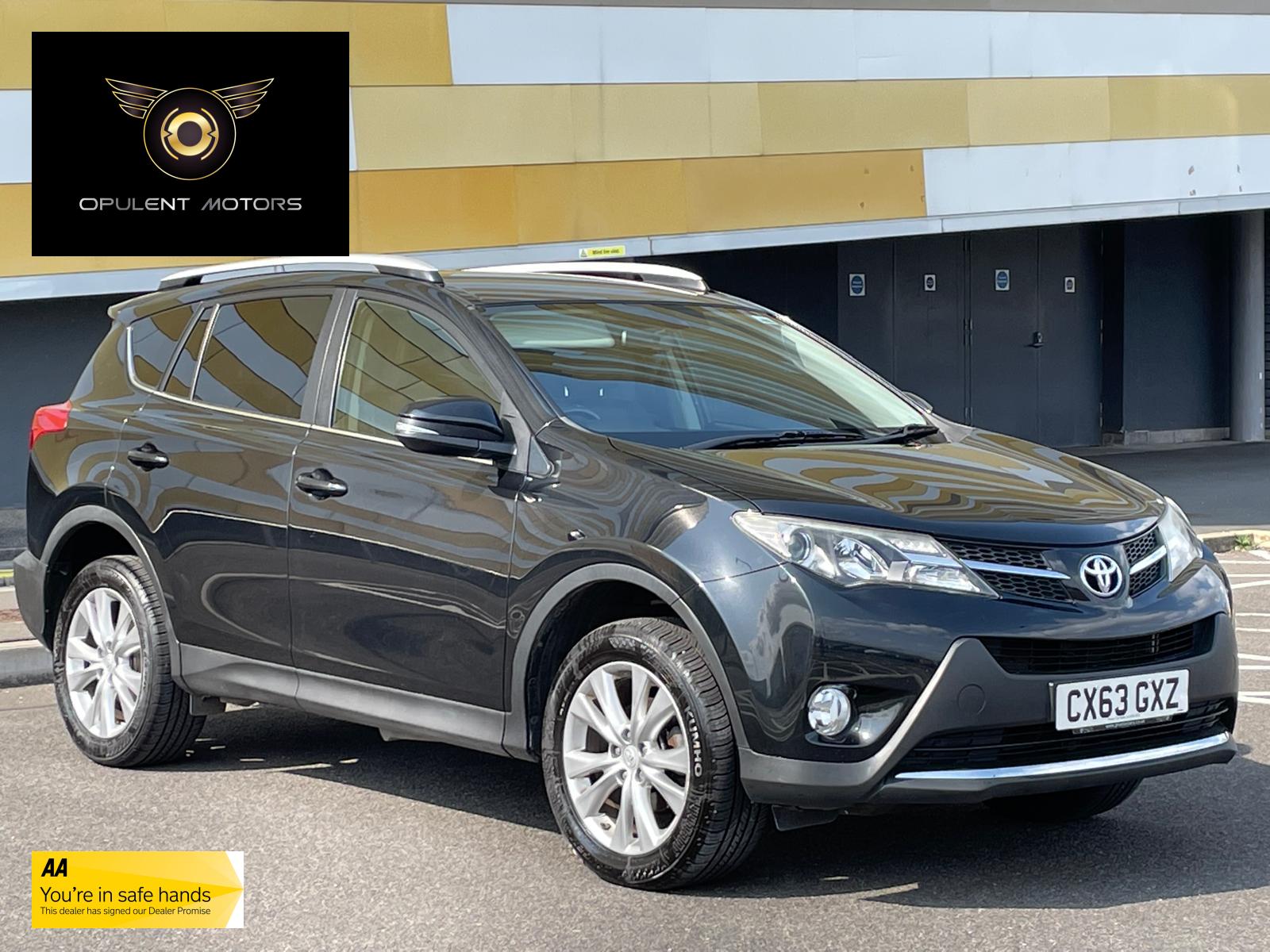 Toyota RAV4 2.2 D-4D Invincible SUV 5dr Diesel Manual 4WD Euro 5 (150 ps)