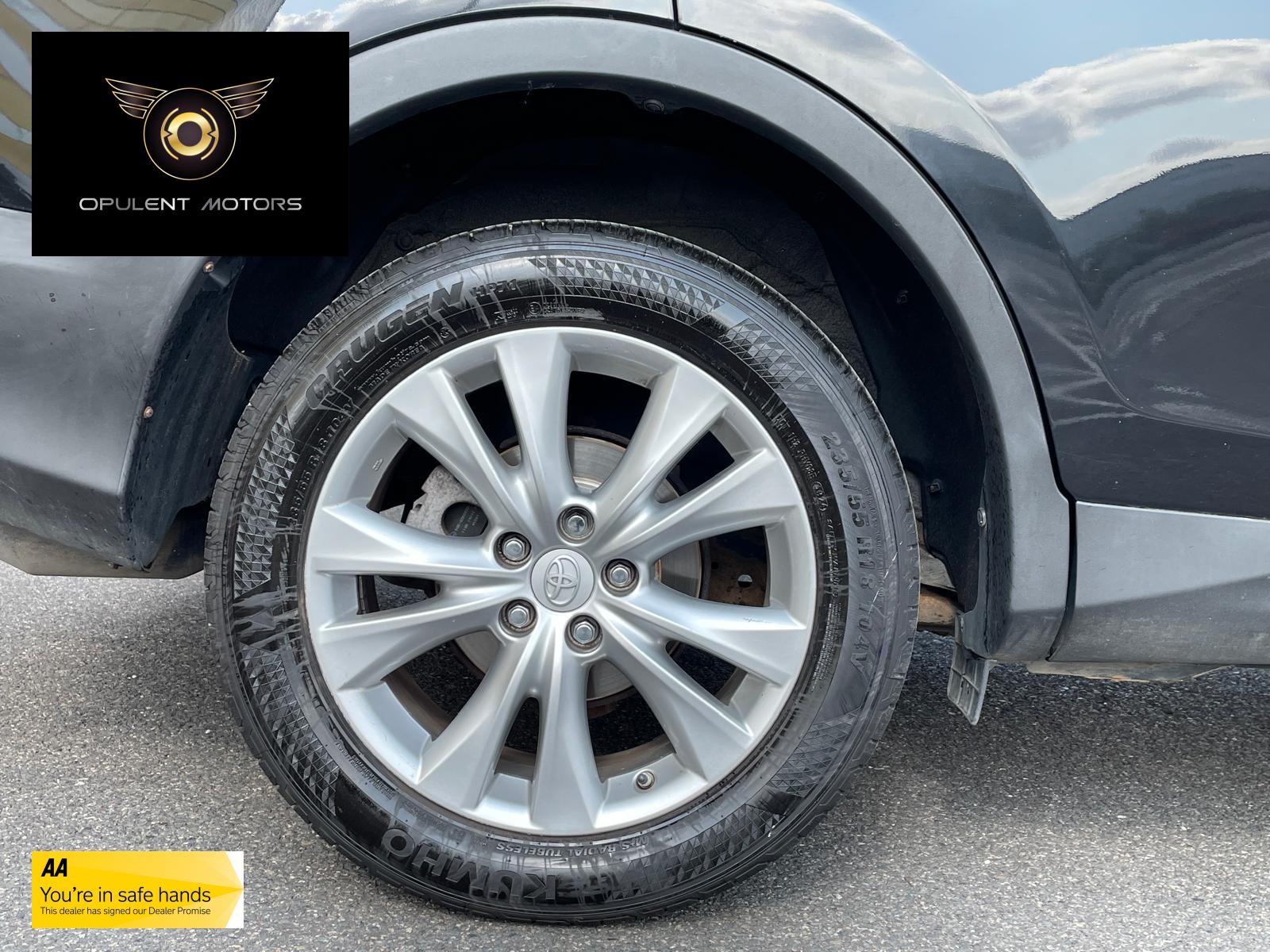 Toyota RAV4 2.2 D-4D Invincible SUV 5dr Diesel Manual 4WD Euro 5 (150 ps)