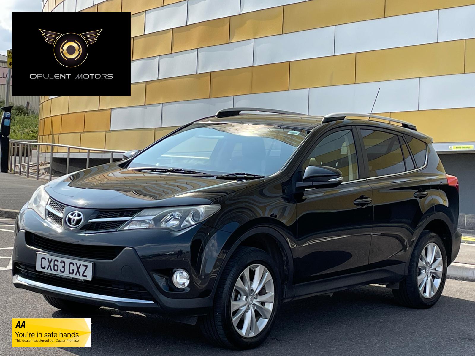 Toyota RAV4 2.2 D-4D Invincible SUV 5dr Diesel Manual 4WD Euro 5 (150 ps)