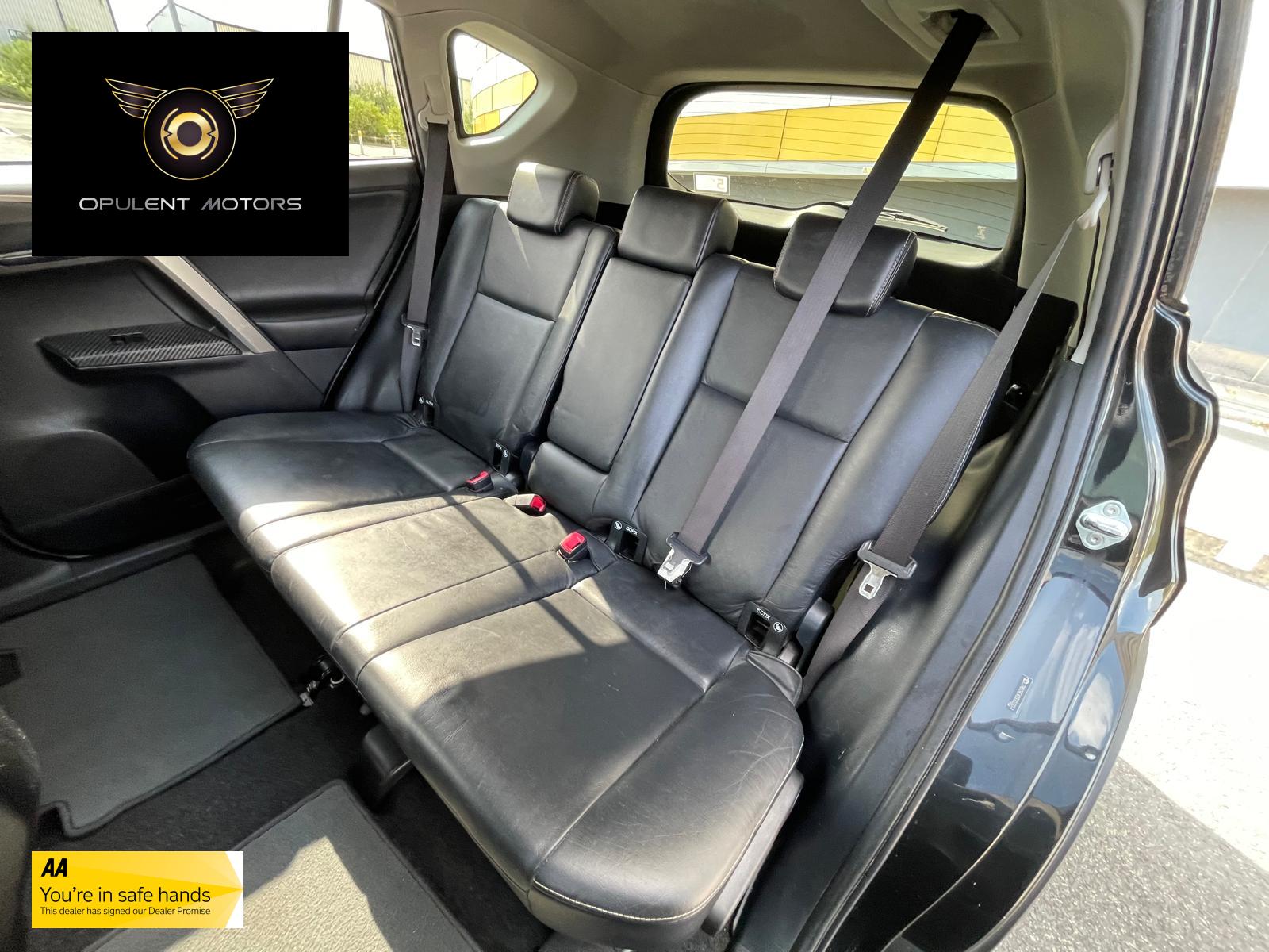 Toyota RAV4 2.2 D-4D Invincible SUV 5dr Diesel Manual 4WD Euro 5 (150 ps)