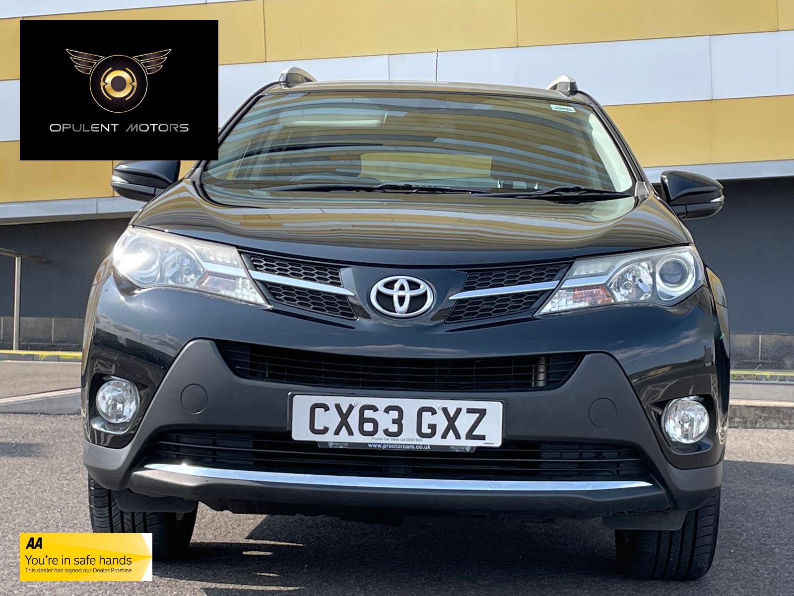Toyota RAV4 2.2 D-4D Invincible SUV 5dr Diesel Manual 4WD Euro 5 (150 ps)