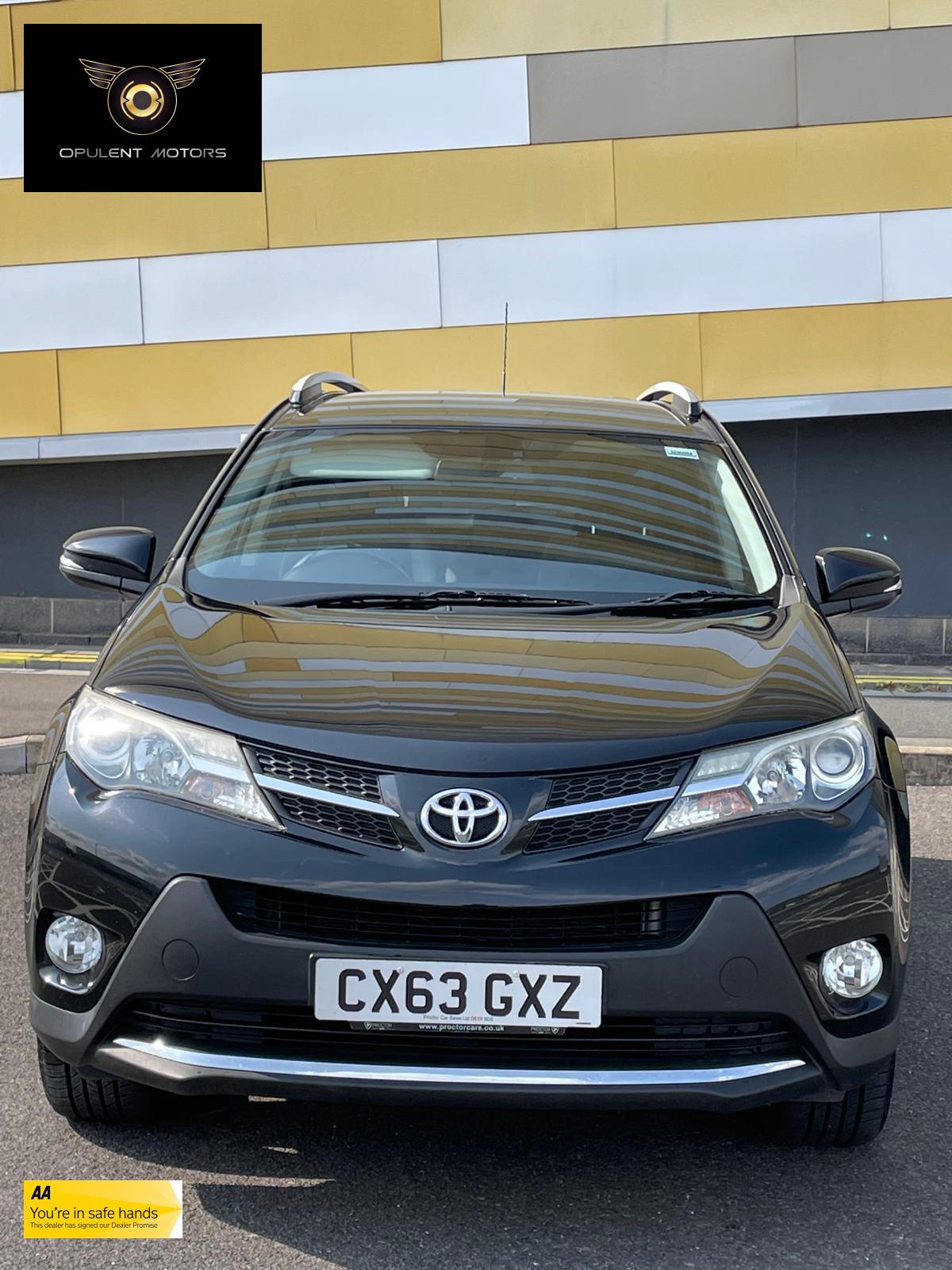 Toyota RAV4 2.2 D-4D Invincible SUV 5dr Diesel Manual 4WD Euro 5 (150 ps)