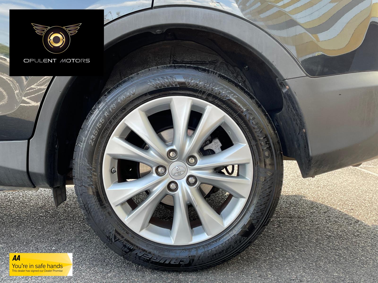 Toyota RAV4 2.2 D-4D Invincible SUV 5dr Diesel Manual 4WD Euro 5 (150 ps)