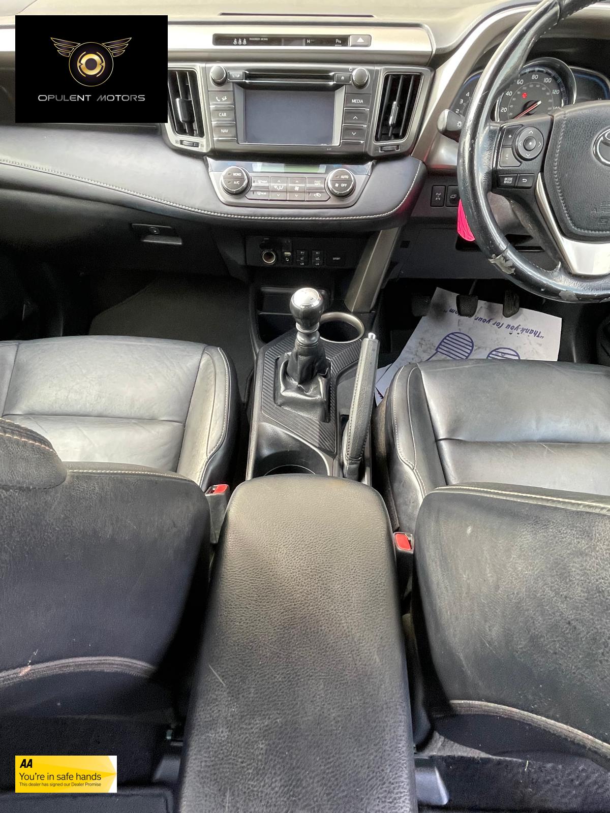 Toyota RAV4 2.2 D-4D Invincible SUV 5dr Diesel Manual 4WD Euro 5 (150 ps)