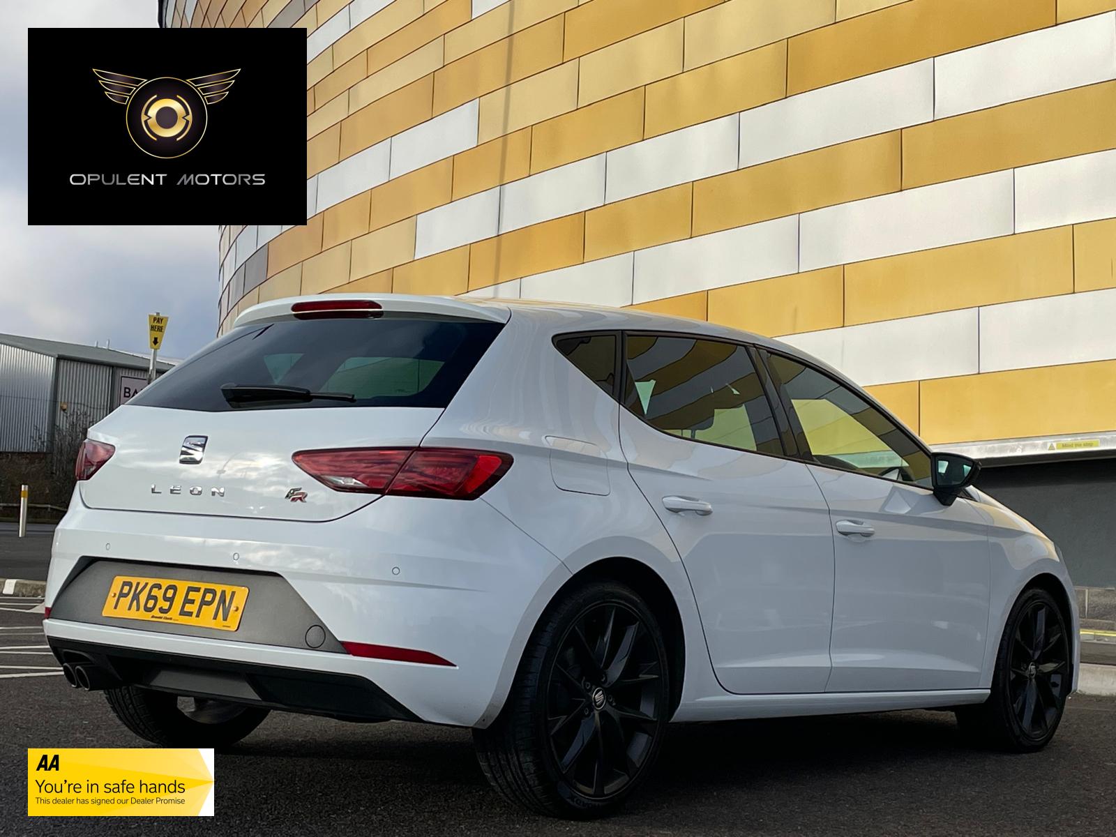 SEAT Leon 1.5 TSI EVO FR Black Edition Hatchback 5dr Petrol Manual Euro 6 (s/s) (150 ps)