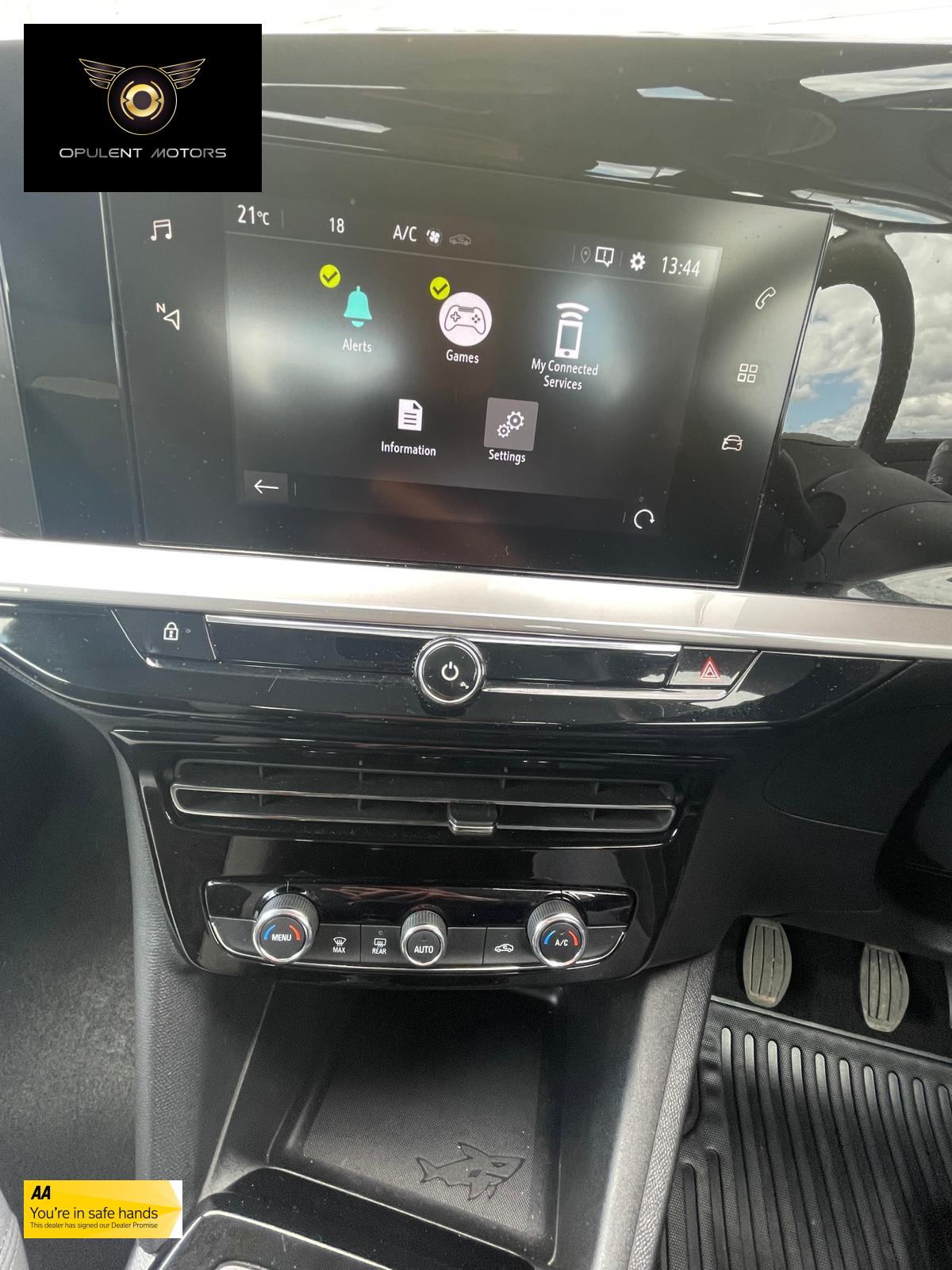 Vauxhall Mokka 1.2 Turbo Elite Nav SUV 5dr Petrol Manual Euro 6 (s/s) (100 ps)