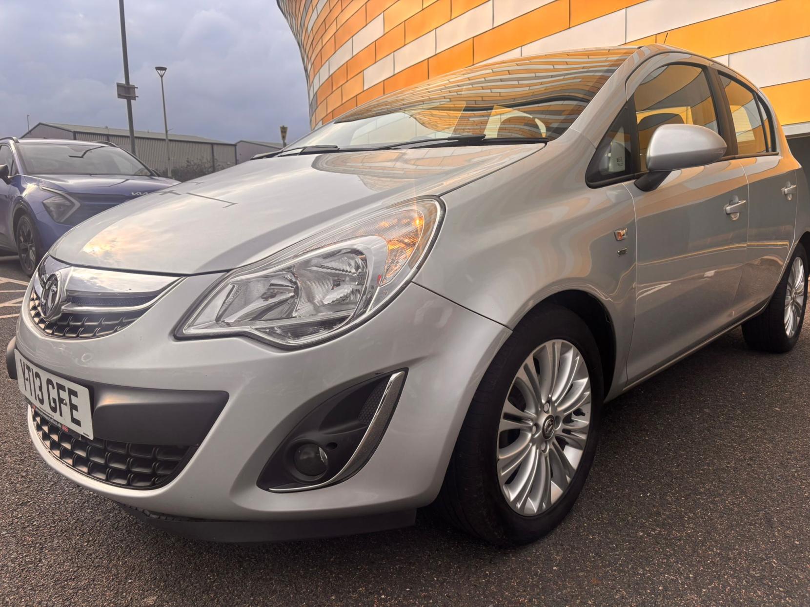 Vauxhall Corsa 1.4 16V SE Hatchback 5dr Petrol Auto Euro 5 (100 ps)