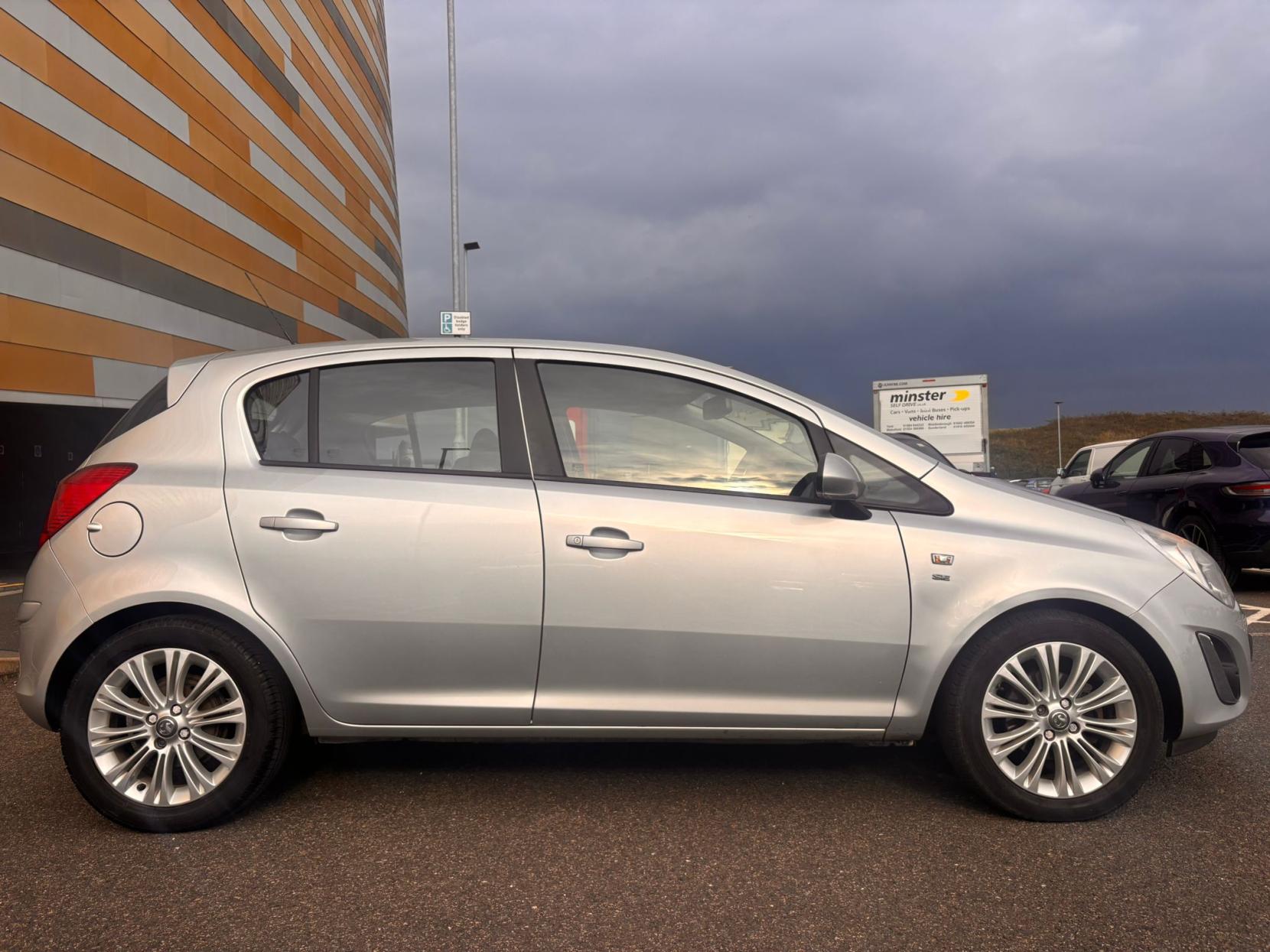 Vauxhall Corsa 1.4 16V SE Hatchback 5dr Petrol Auto Euro 5 (100 ps)