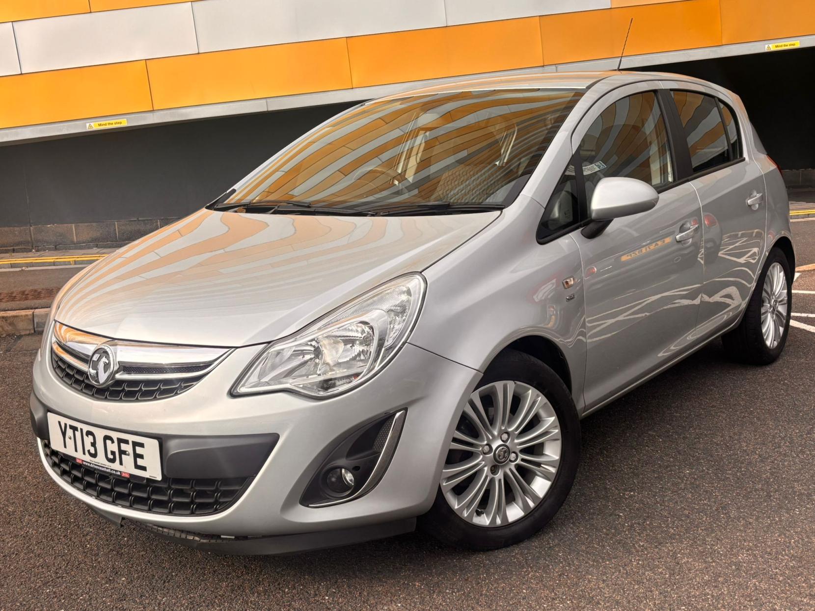 Vauxhall Corsa 1.4 16V SE Hatchback 5dr Petrol Auto Euro 5 (100 ps)