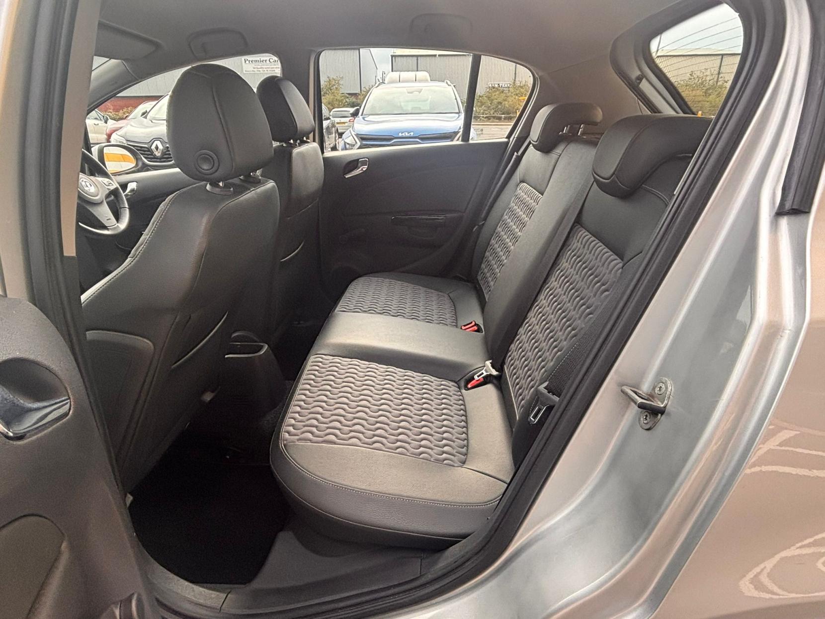 Vauxhall Corsa 1.4 16V SE Hatchback 5dr Petrol Auto Euro 5 (100 ps)