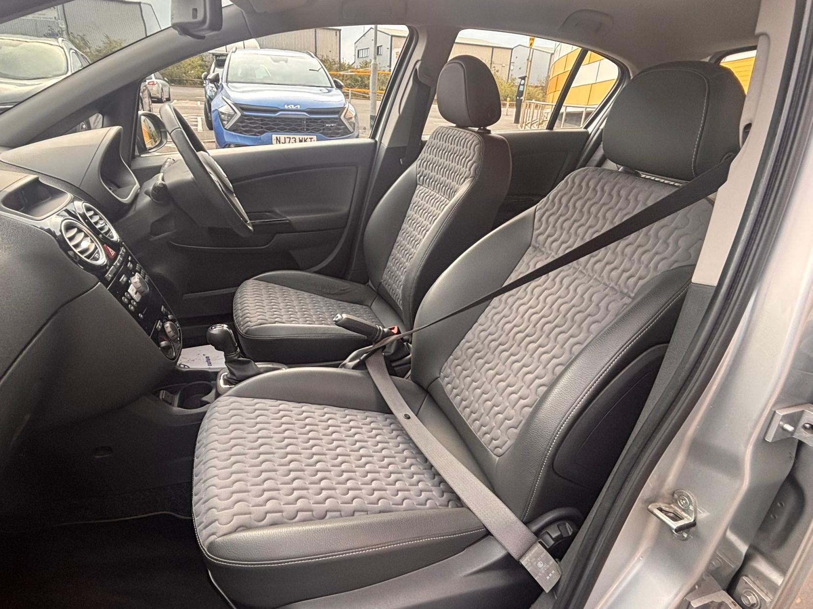 Vauxhall Corsa 1.4 16V SE Hatchback 5dr Petrol Auto Euro 5 (100 ps)
