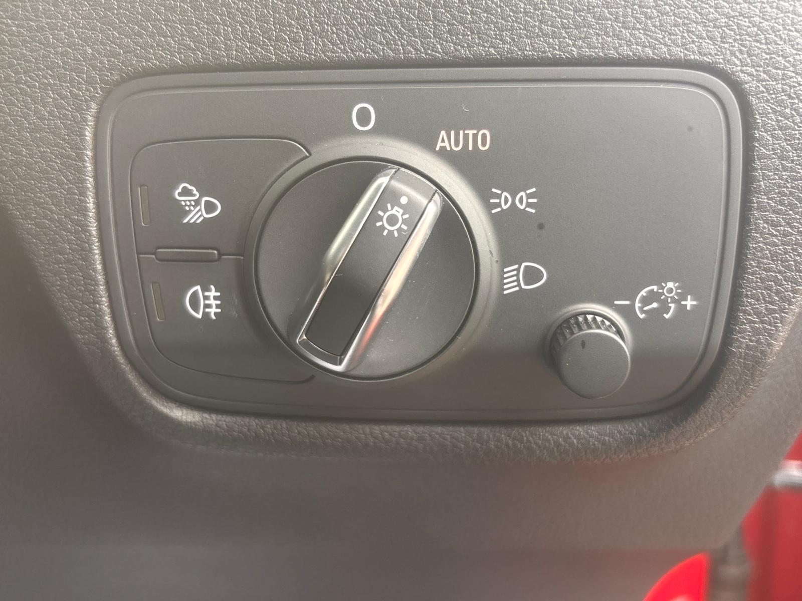 Audi Q2 1.4 TFSI CoD S line SUV 5dr Petrol S Tronic Euro 6 (s/s) (150 ps)