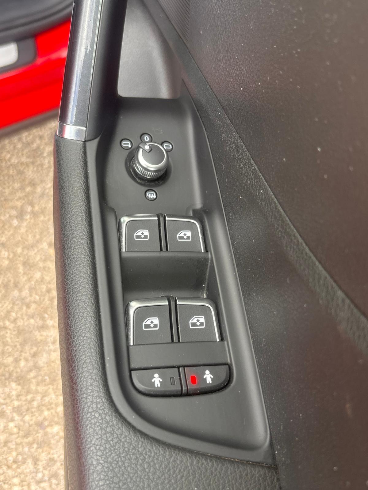 Audi Q2 1.4 TFSI CoD S line SUV 5dr Petrol S Tronic Euro 6 (s/s) (150 ps)