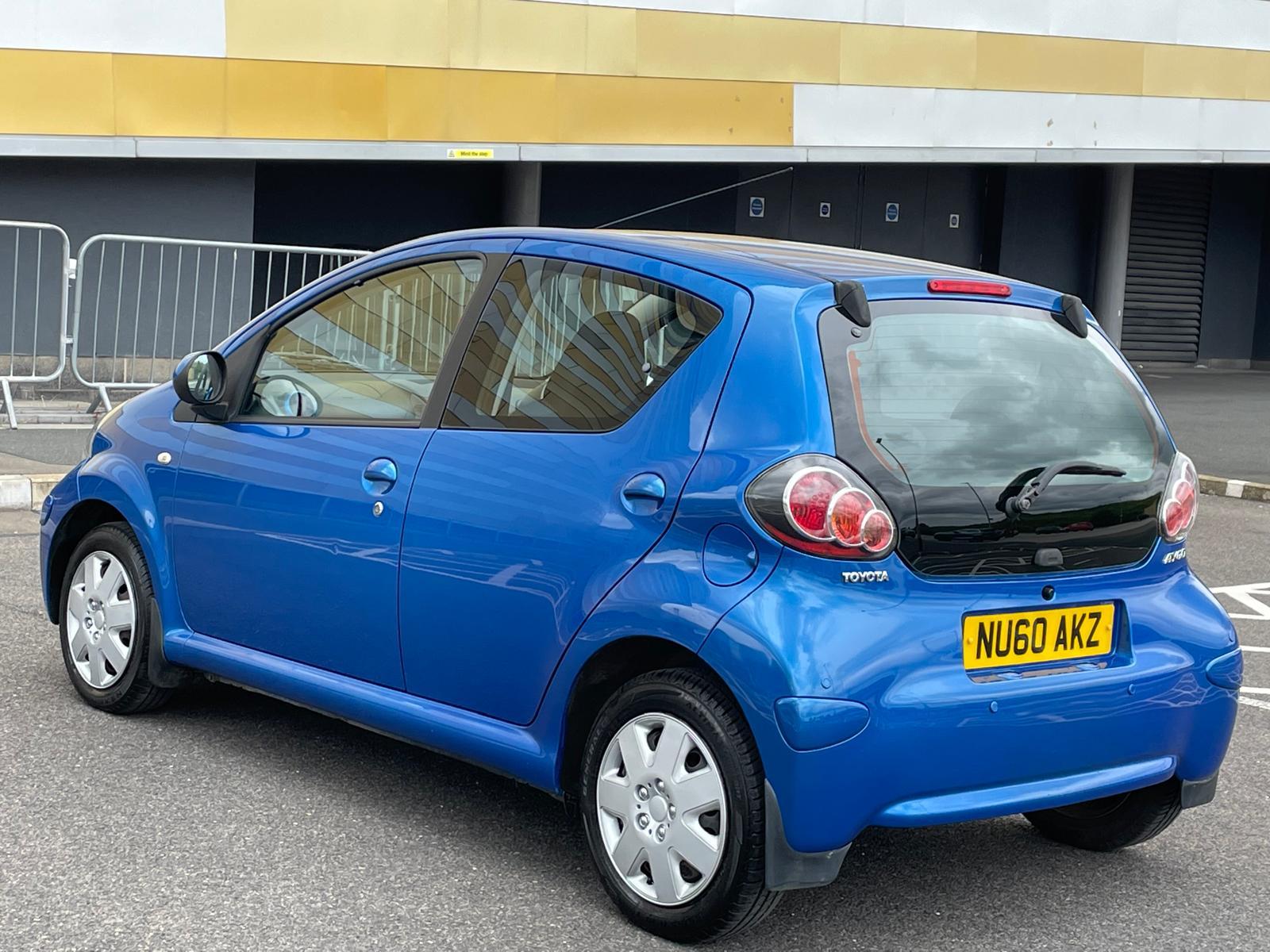 Toyota AYGO 1.0 VVT-i Blue Hatchback 5dr Petrol MultiMode Euro 4 (67 bhp)