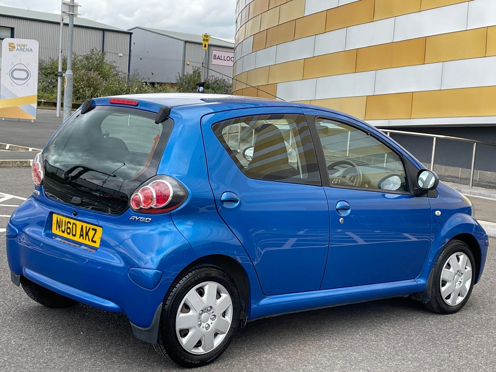 Toyota AYGO 1.0 VVT-i Blue Hatchback 5dr Petrol MultiMode Euro 4 (67 bhp)