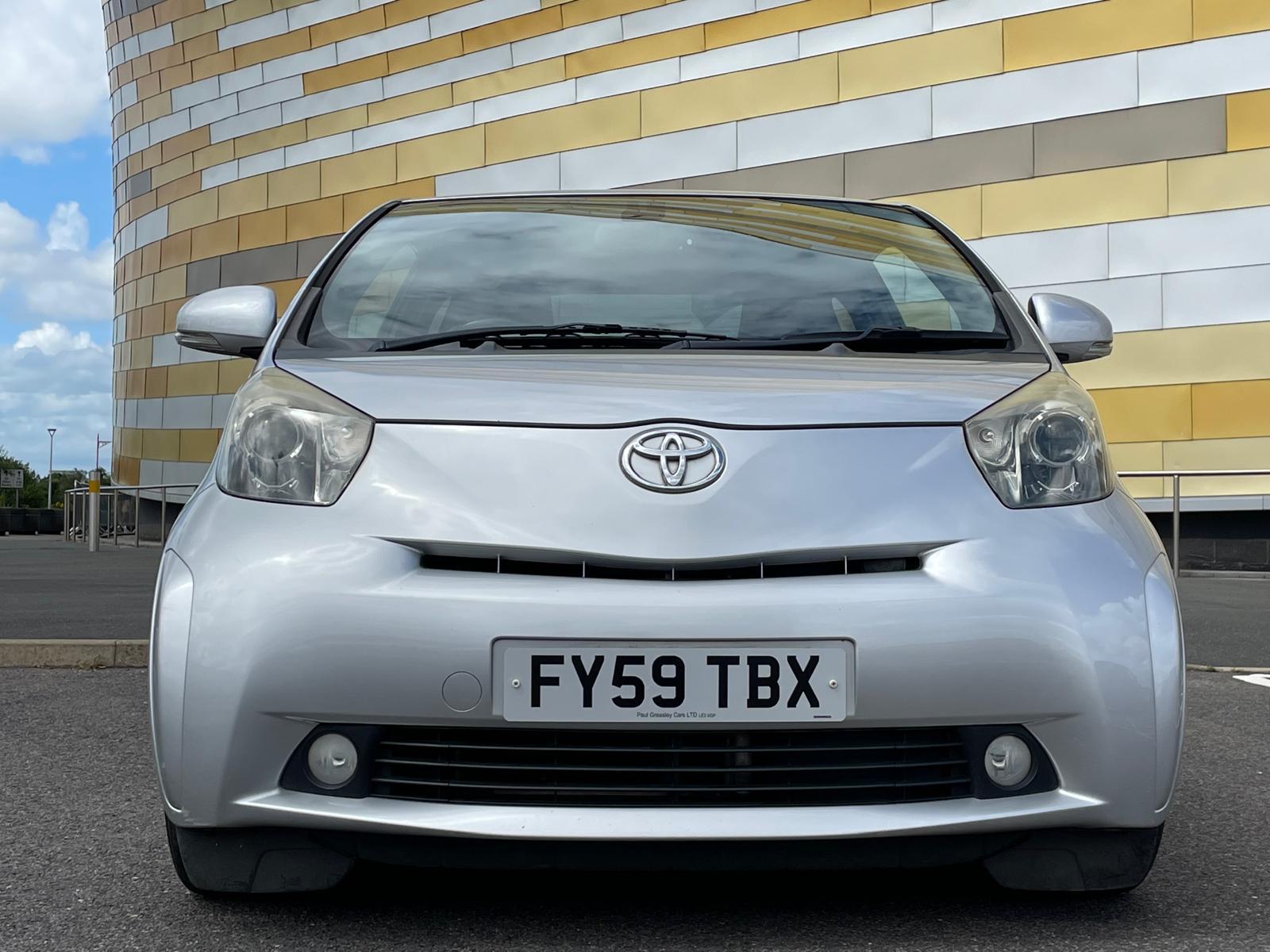 Toyota iQ 1.0 VVT-i 2 Hatchback 3dr Petrol Manual Euro 4 (68 bhp)