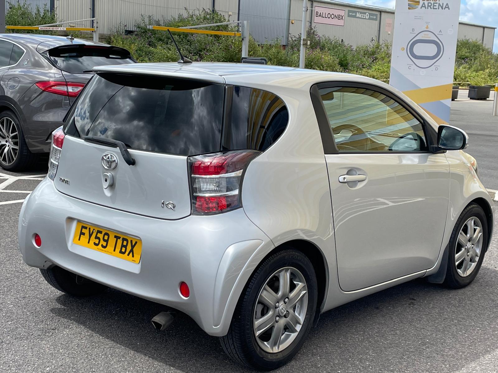 Toyota iQ 1.0 VVT-i 2 Hatchback 3dr Petrol Manual Euro 4 (68 bhp)