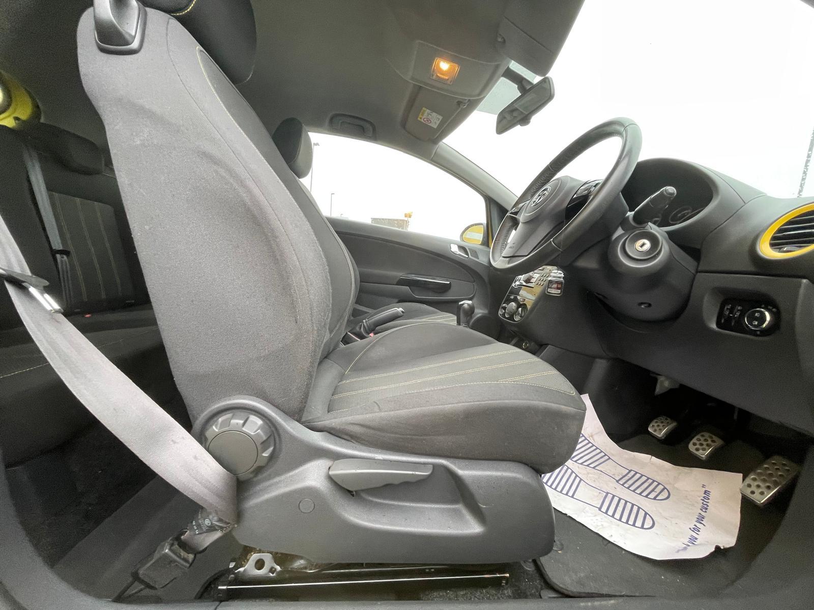 Vauxhall Corsa 1.2 16V Limited Edition Hatchback 3dr Petrol Manual Euro 5 (85 ps)