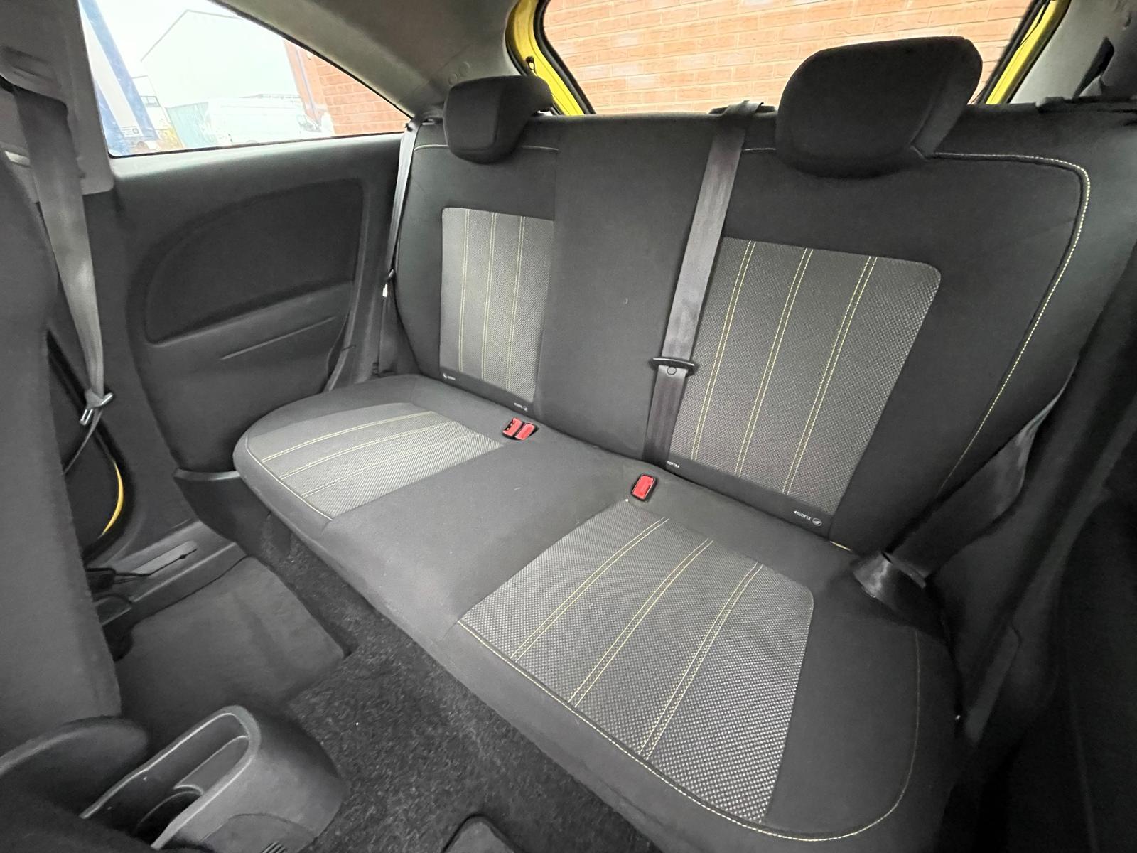 Vauxhall Corsa 1.2 16V Limited Edition Hatchback 3dr Petrol Manual Euro 5 (85 ps)