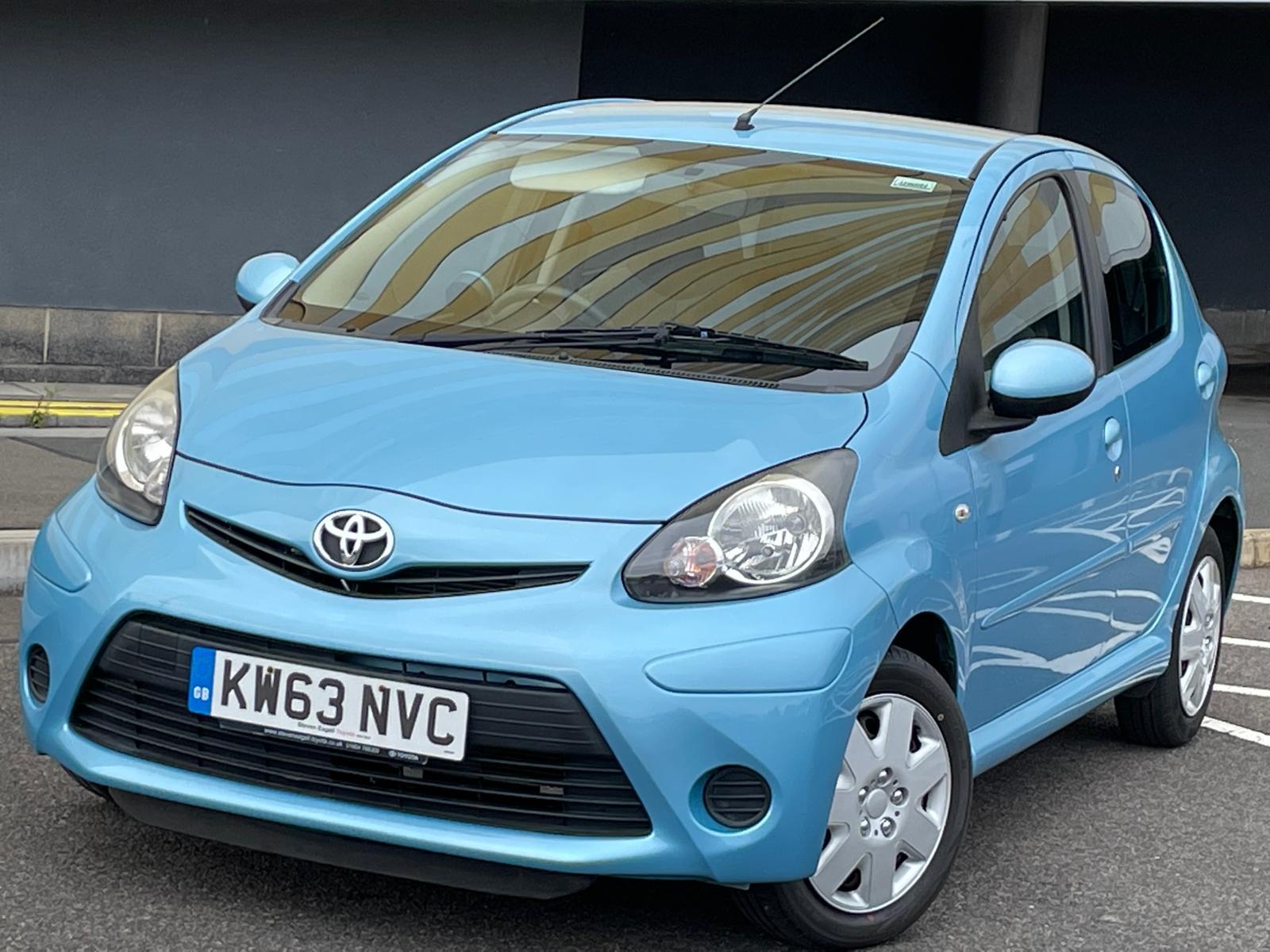 Toyota AYGO 1.0 VVT-i Move Hatchback 5dr Petrol Manual Euro 5 (68 ps)