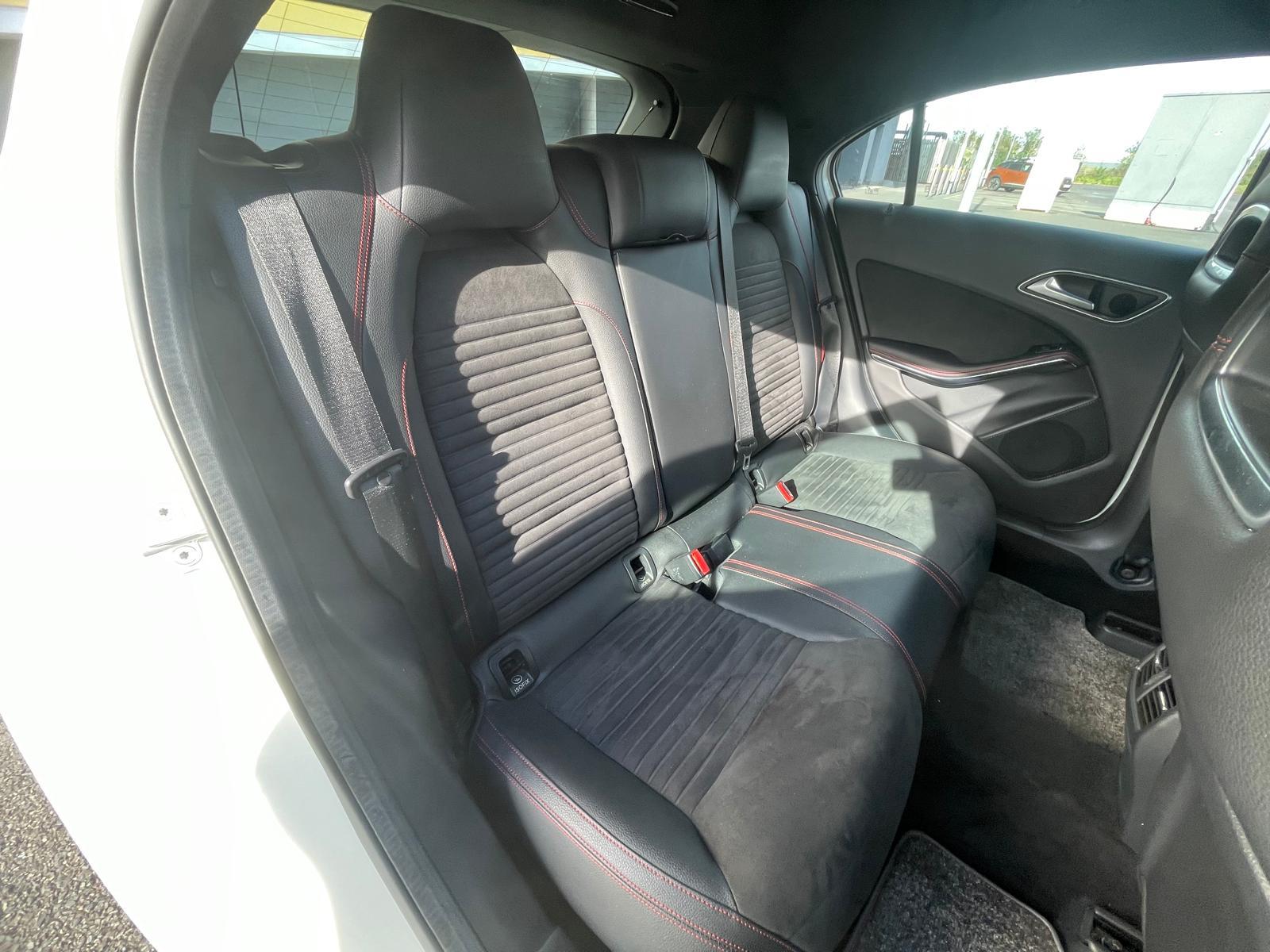 Mercedes-Benz A Class 1.6 A180 AMG Line (Premium) Hatchback 5dr Petrol 7G-DCT Euro 6 (s/s) (122 ps)