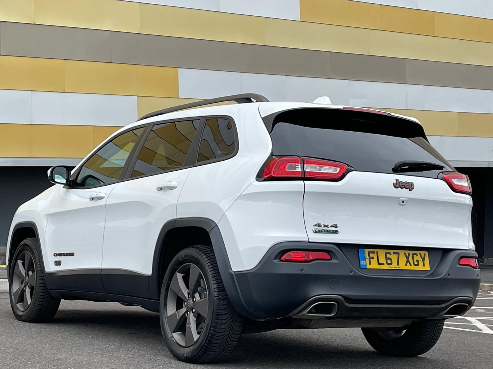 Jeep Cherokee 2.2 MultiJetII 75th Anniversary SUV 5dr Diesel Auto 4WD Euro 6 (s/s) (200 ps)