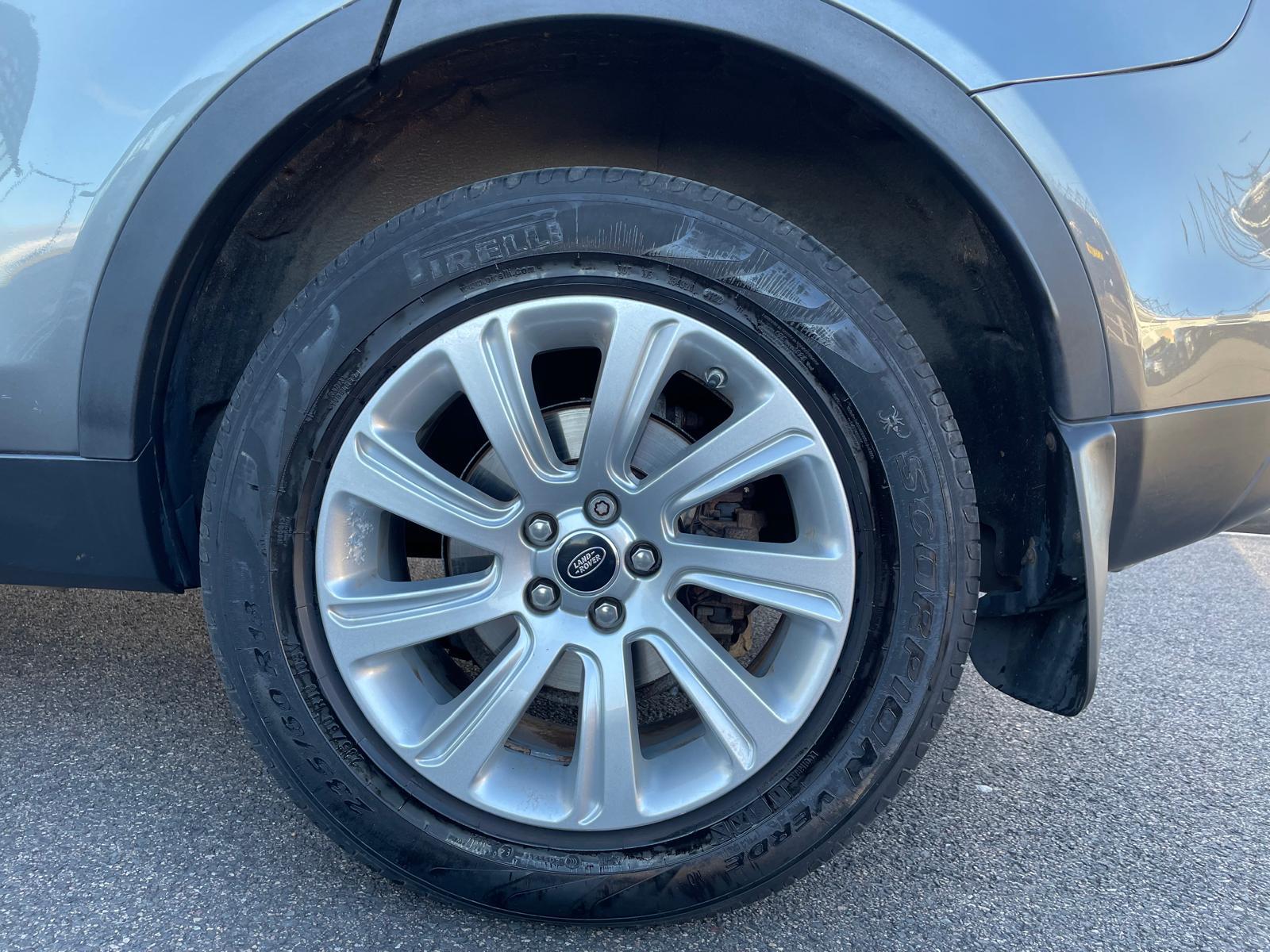 Land Rover Discovery Sport 2.0 TD4 SE Tech SUV 5dr Diesel Manual 4WD Euro 6 (s/s) (180 ps)