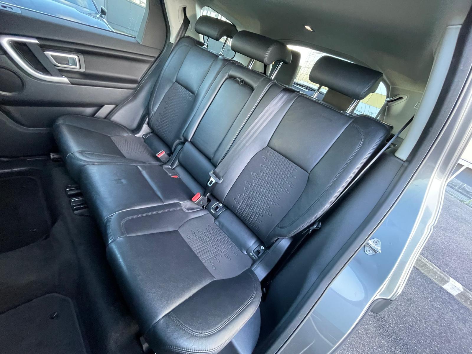 Land Rover Discovery Sport 2.0 TD4 SE Tech SUV 5dr Diesel Manual 4WD Euro 6 (s/s) (180 ps)