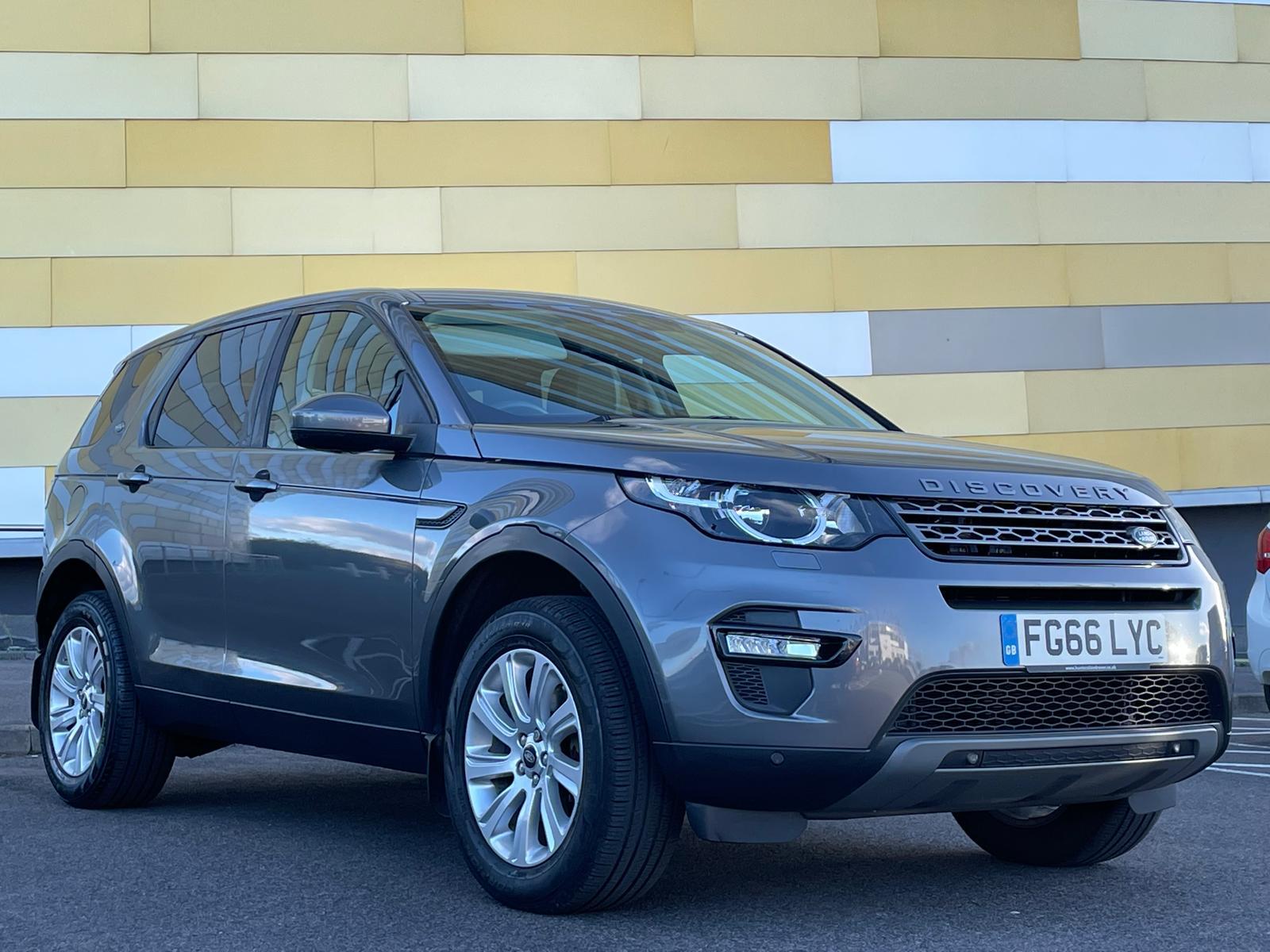 Land Rover Discovery Sport 2.0 TD4 SE Tech SUV 5dr Diesel Manual 4WD Euro 6 (s/s) (180 ps)