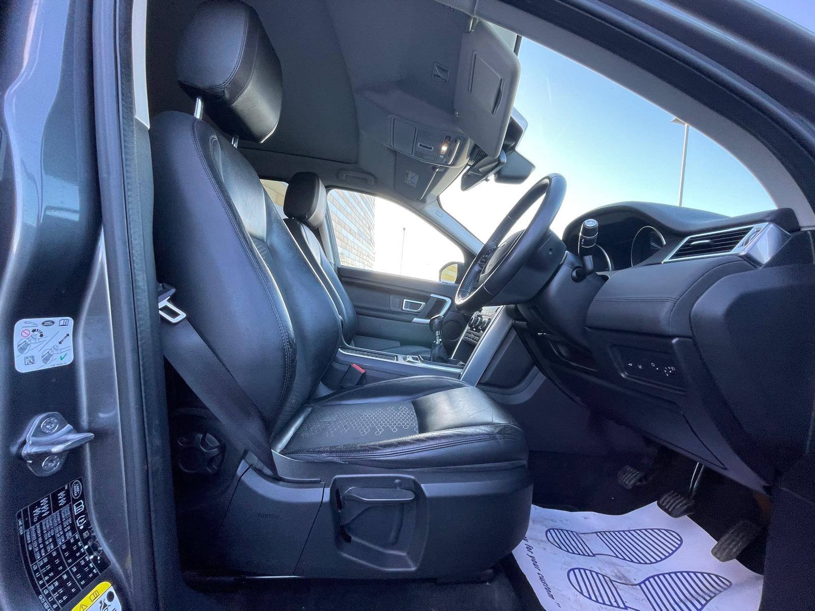 Land Rover Discovery Sport 2.0 TD4 SE Tech SUV 5dr Diesel Manual 4WD Euro 6 (s/s) (180 ps)