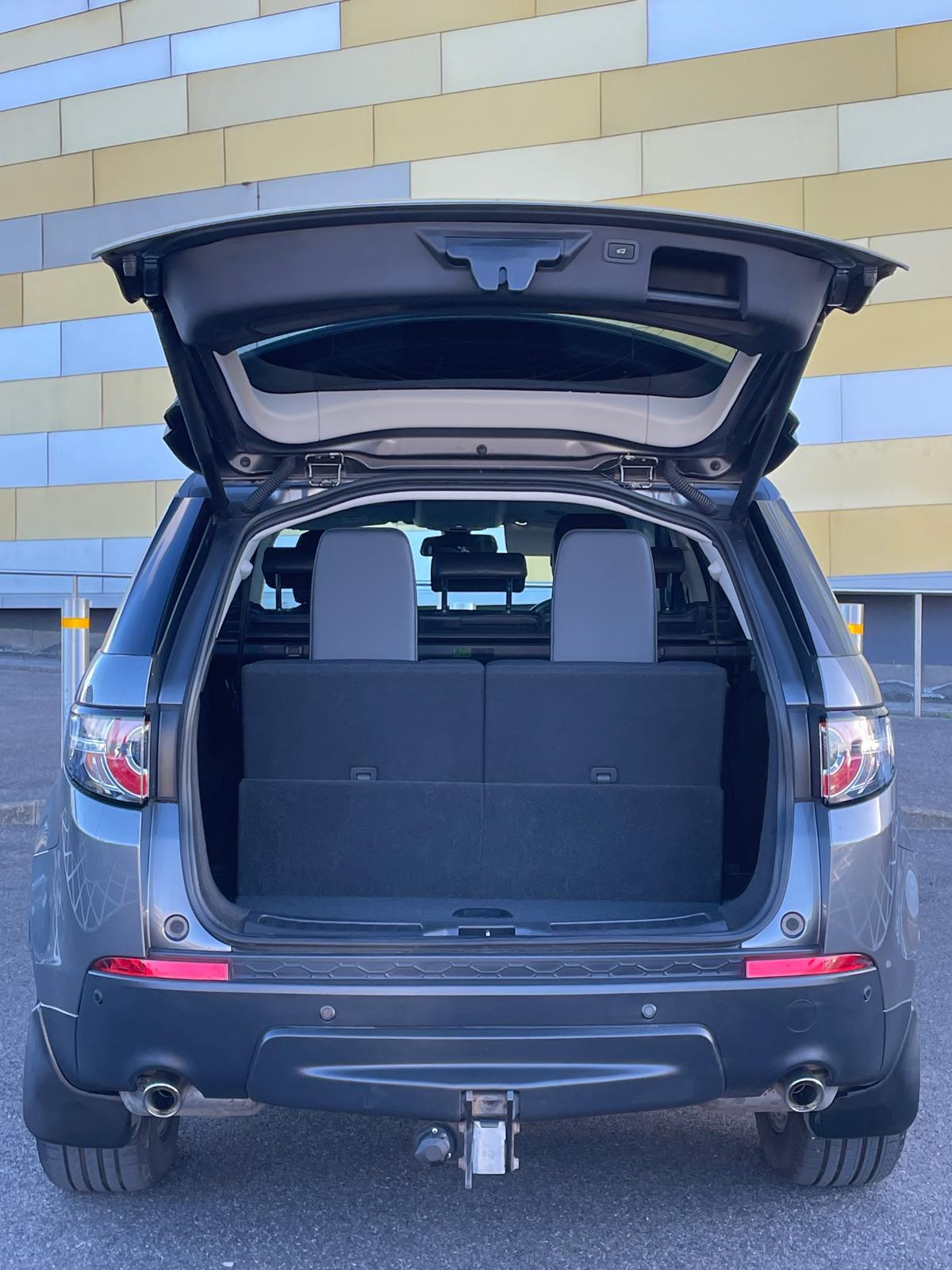 Land Rover Discovery Sport 2.0 TD4 SE Tech SUV 5dr Diesel Manual 4WD Euro 6 (s/s) (180 ps)