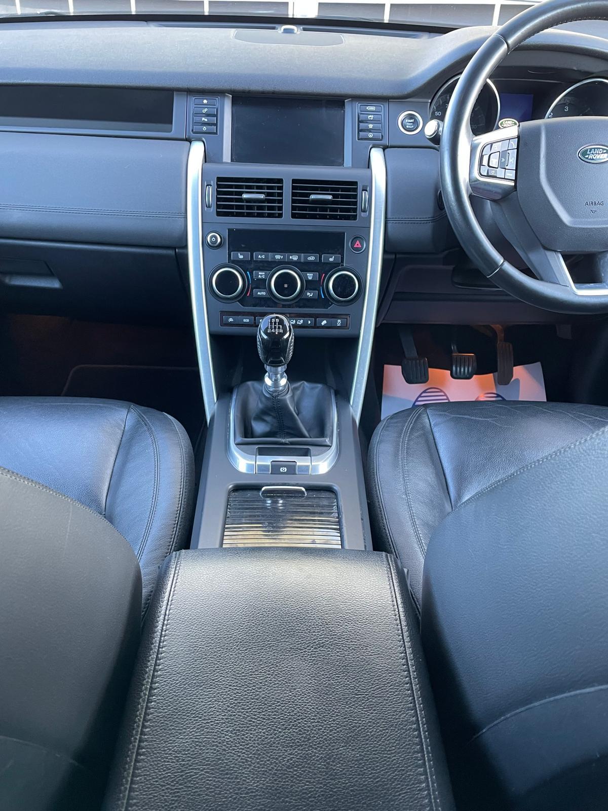 Land Rover Discovery Sport 2.0 TD4 SE Tech SUV 5dr Diesel Manual 4WD Euro 6 (s/s) (180 ps)