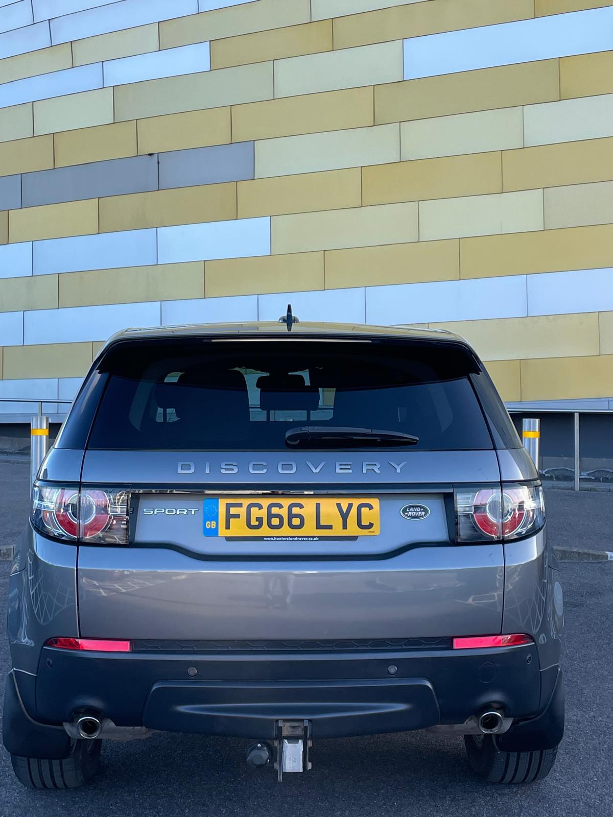 Land Rover Discovery Sport 2.0 TD4 SE Tech SUV 5dr Diesel Manual 4WD Euro 6 (s/s) (180 ps)