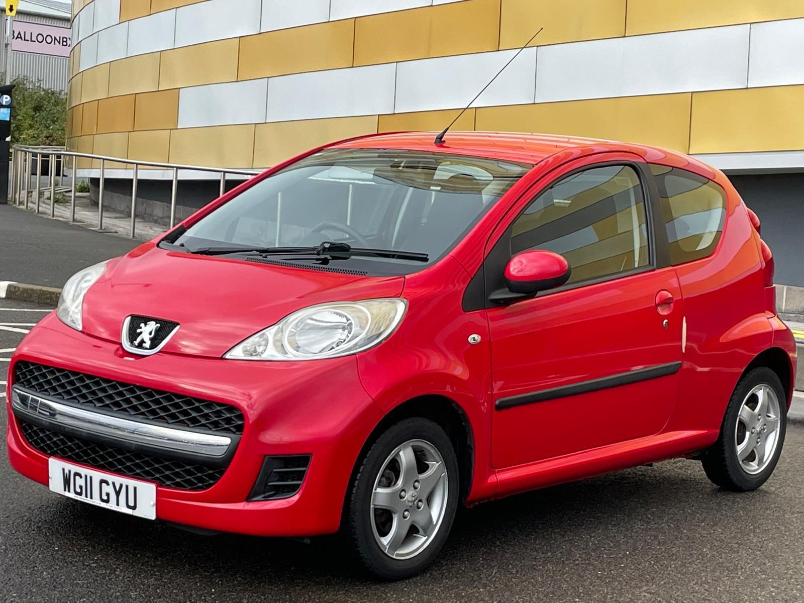 Peugeot 107 1.0 12V Urban Hatchback 3dr Petrol 2 Tronic Euro 5 (68 ps)