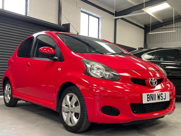 Toyota AYGO 1.0 VVT-i Go Hatchback 5dr Petrol Manual Euro 5 (67 ps)