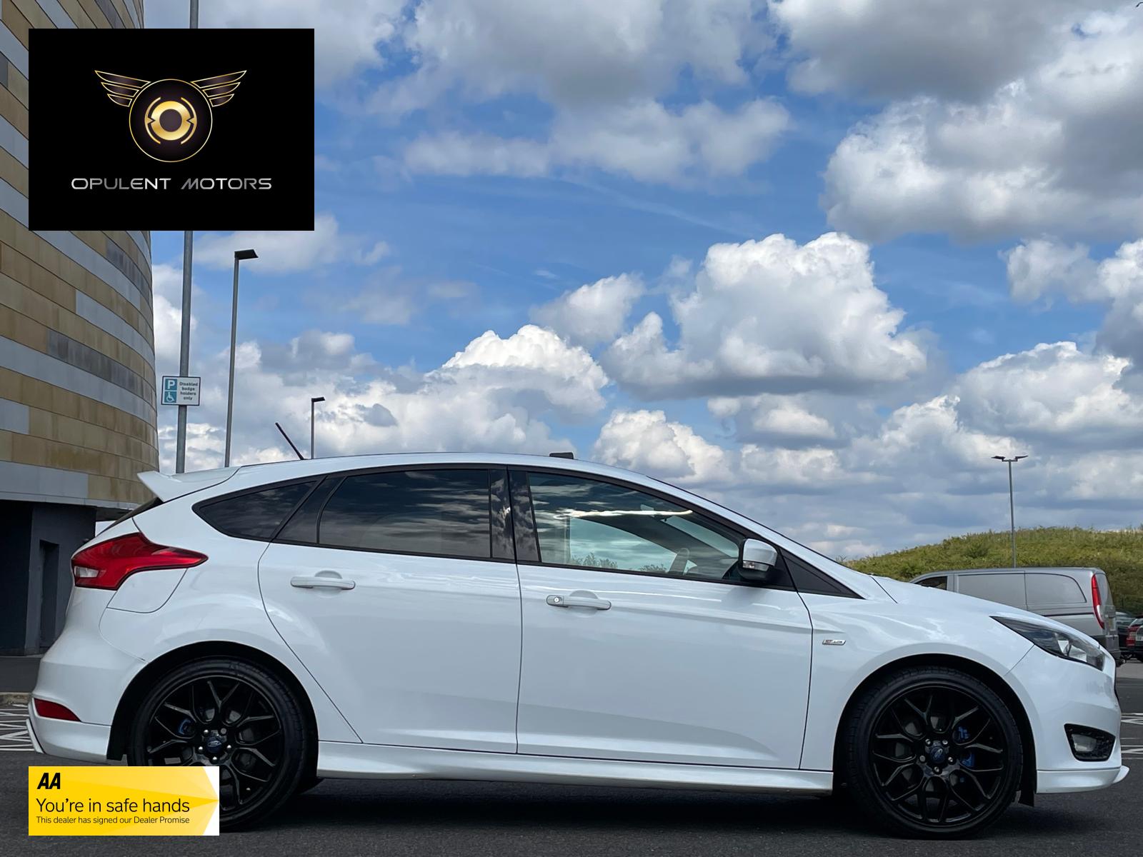 Ford Focus 1.5 TDCi ST-Line Hatchback 5dr Diesel Manual Euro 6 (s/s) (120 ps)