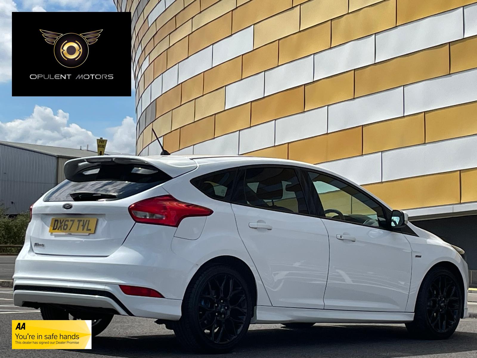 Ford Focus 1.5 TDCi ST-Line Hatchback 5dr Diesel Manual Euro 6 (s/s) (120 ps)