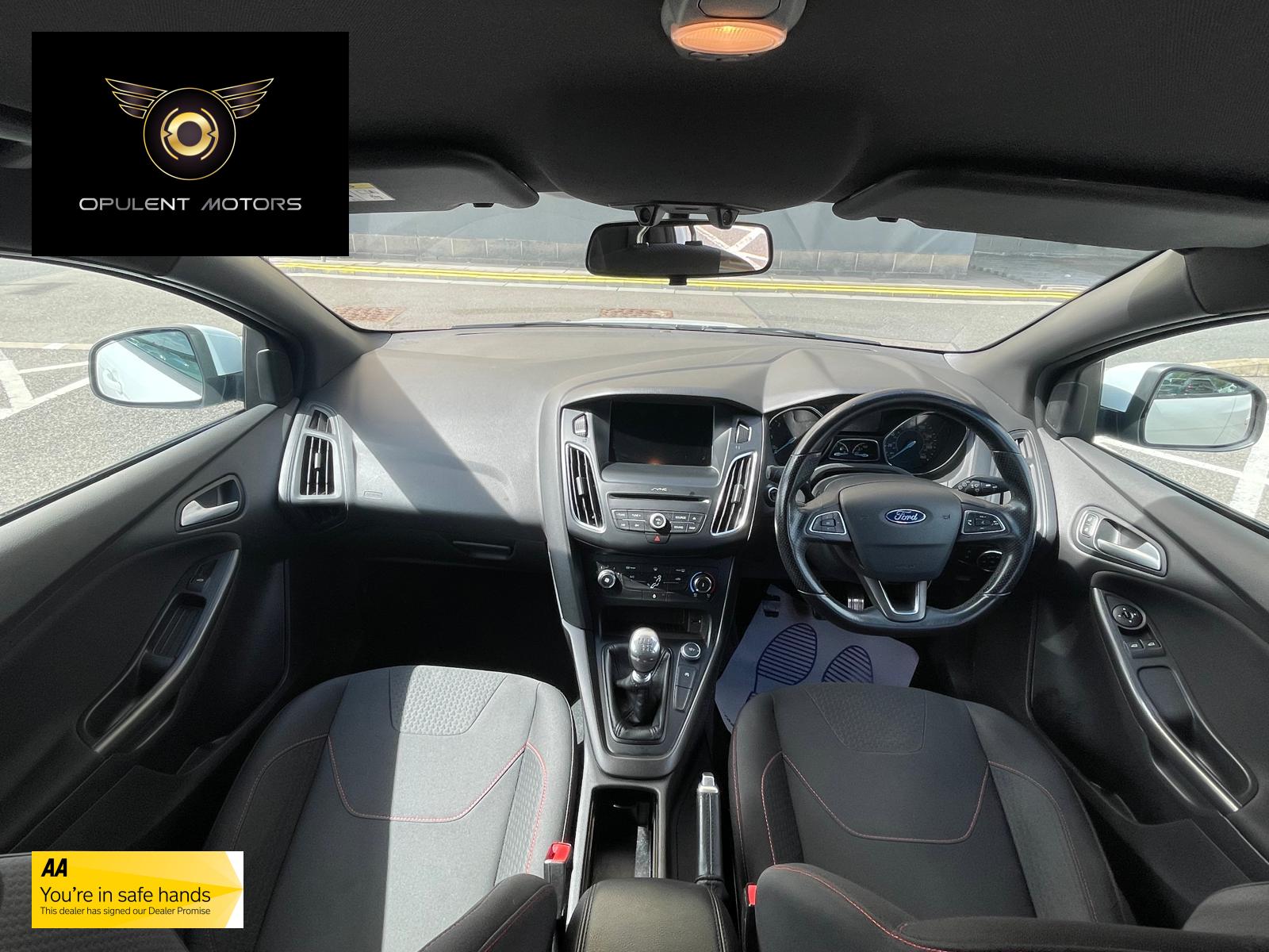 Ford Focus 1.5 TDCi ST-Line Hatchback 5dr Diesel Manual Euro 6 (s/s) (120 ps)