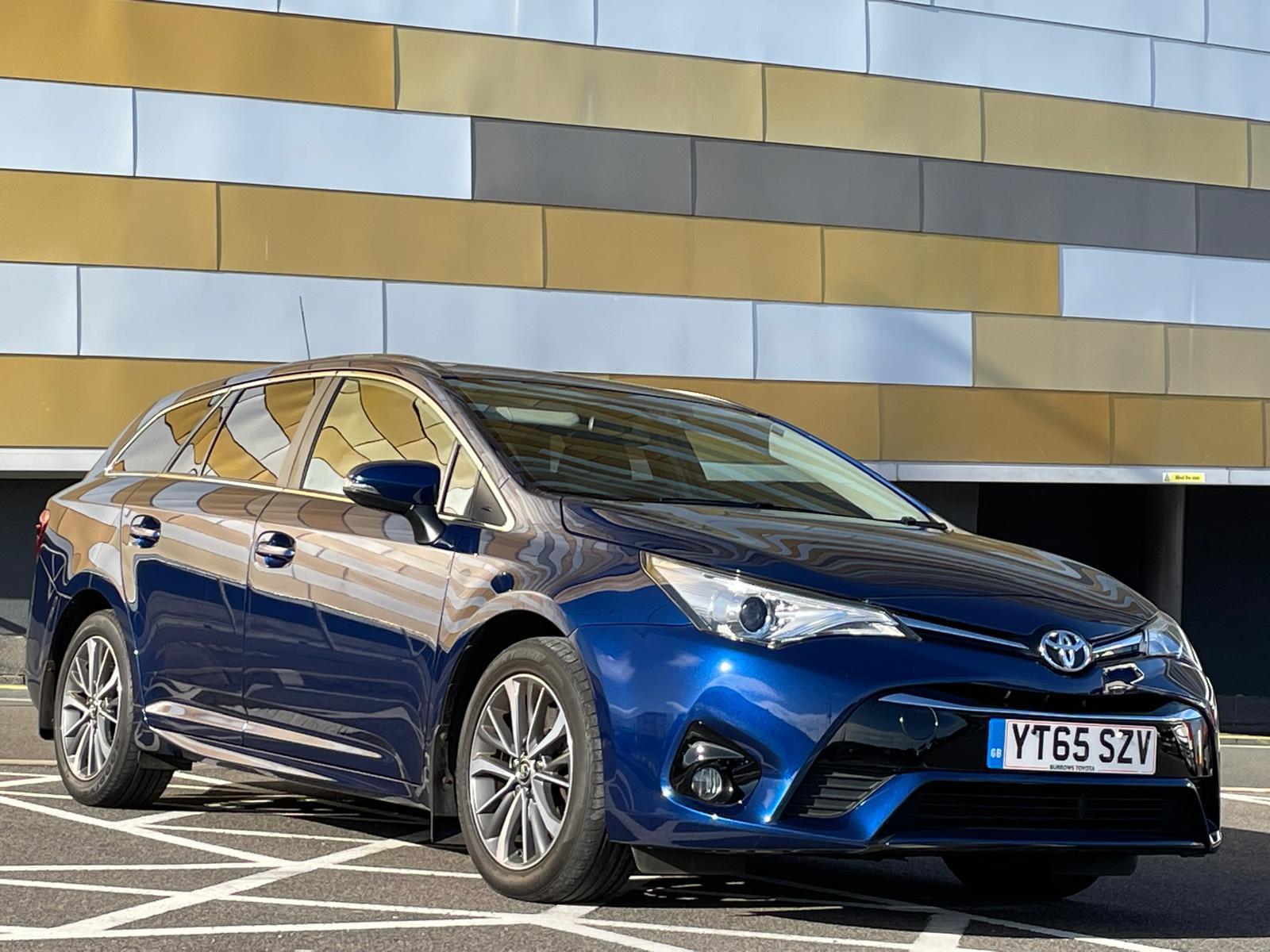 Toyota Avensis 2.0 D-4D Business Edition Plus Touring Sports 5dr Diesel Manual Euro 6 (s/s) (143 ps)