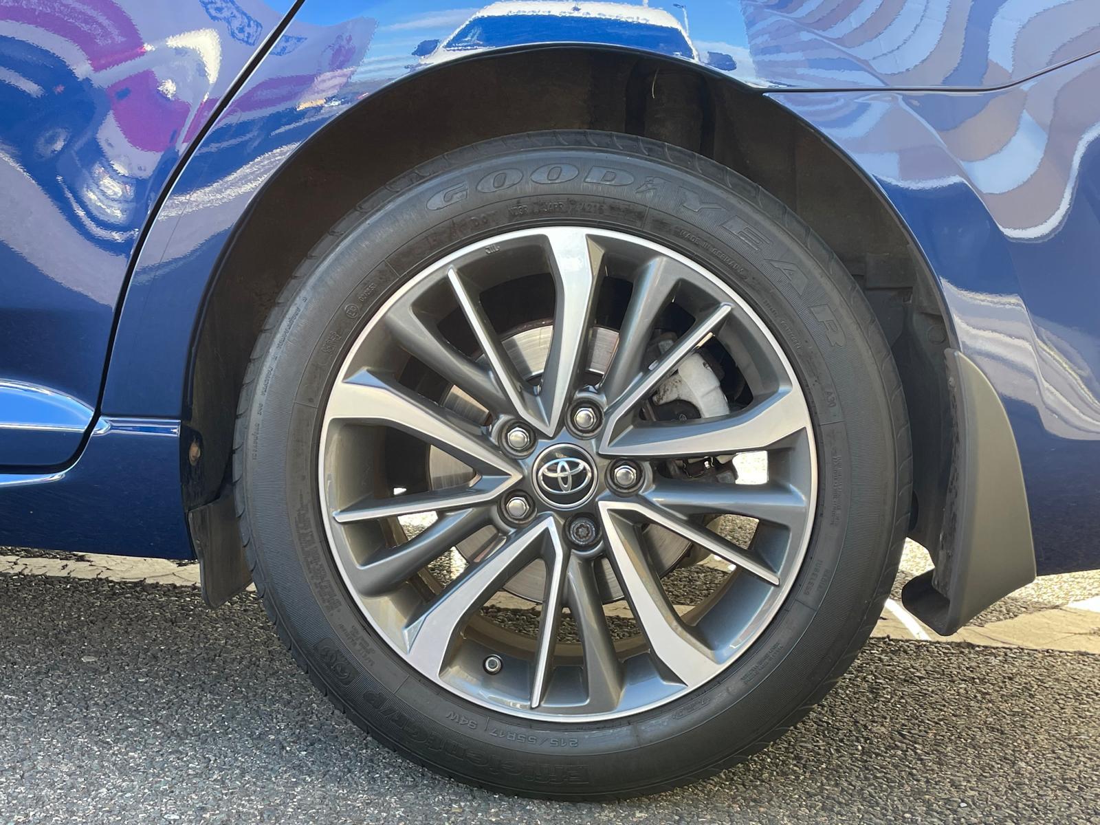 Toyota Avensis 2.0 D-4D Business Edition Plus Touring Sports 5dr Diesel Manual Euro 6 (s/s) (143 ps)